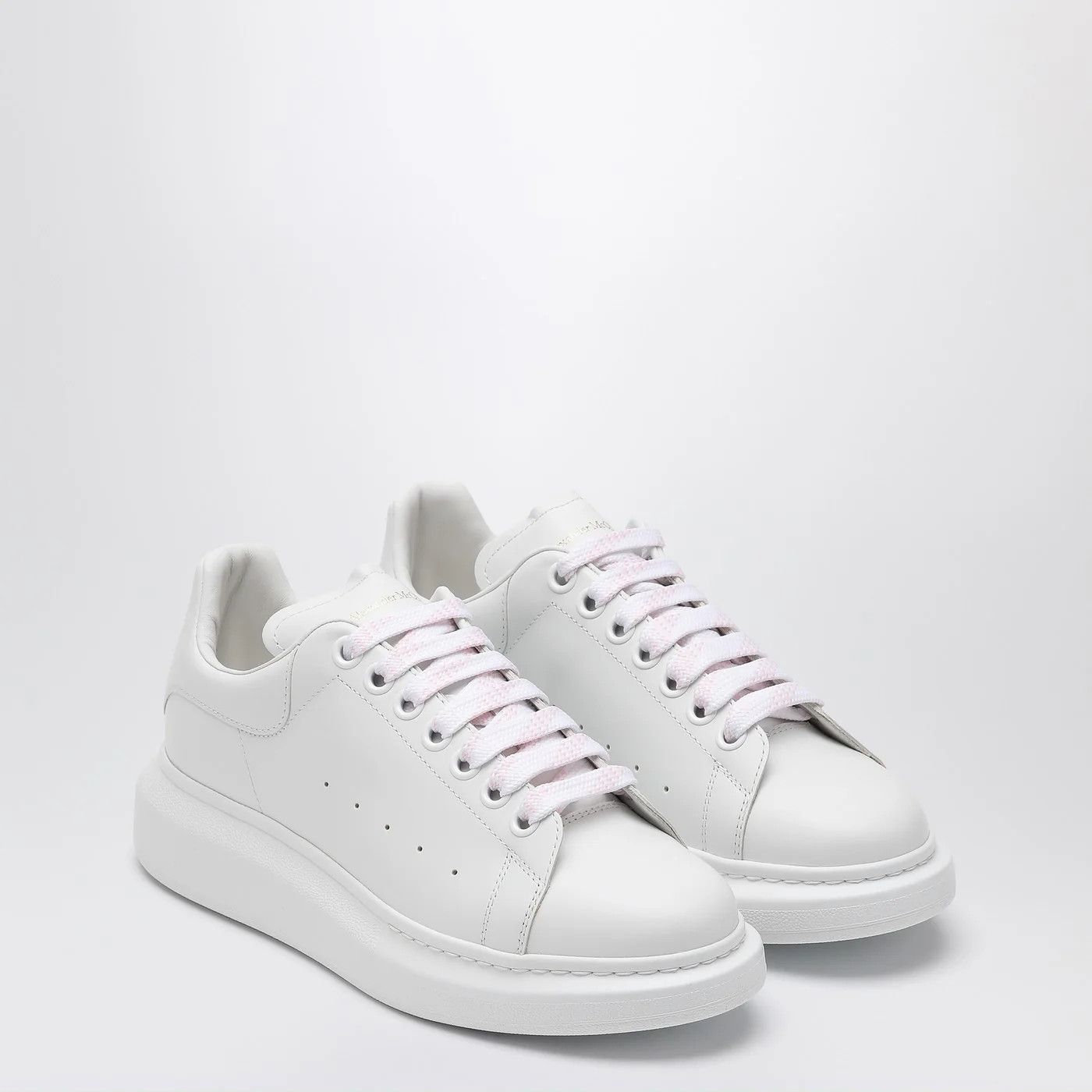 Alexander McQueen o1d2blof0426 Oversize Sneakers in White Size US 10 / IT 40 - 2 Thumbnail