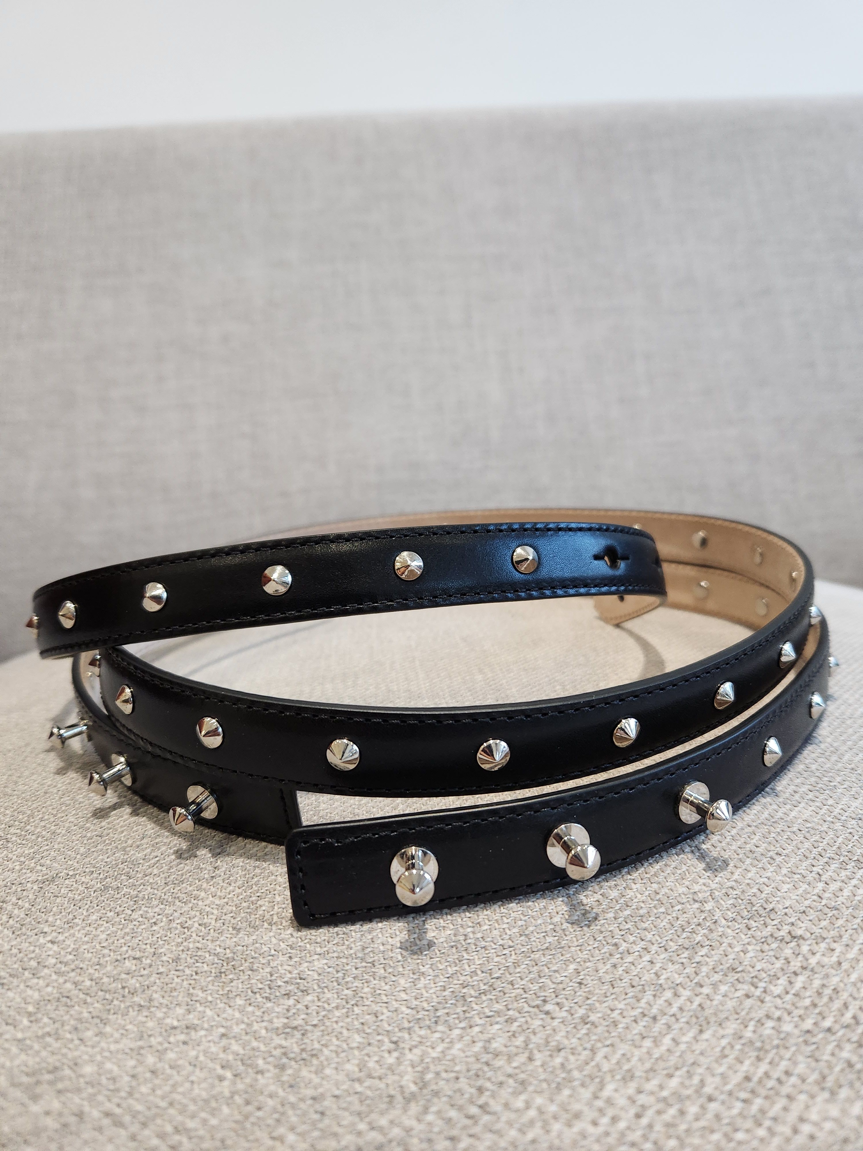 image of Alexander Mcqueen Leather Studded Double Belt in Black, Women's