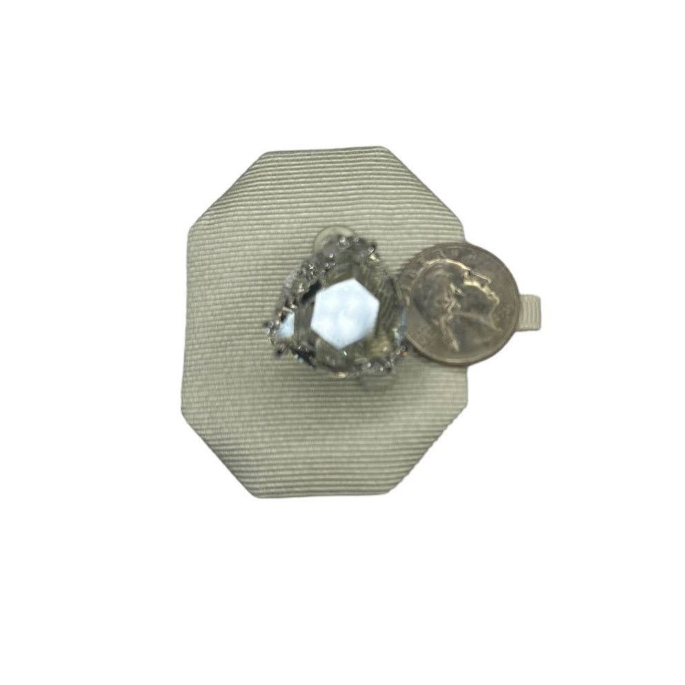 Swarovski Swarovski Mesmera clip earring Single, Triangle cut, White Size ONE SIZE - 2 Thumbnail