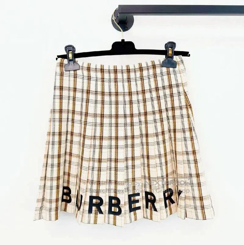 Burberry Burberry Summer Color Block Skirt. Size 30" / US 8 / IT 44 - 2 Thumbnail