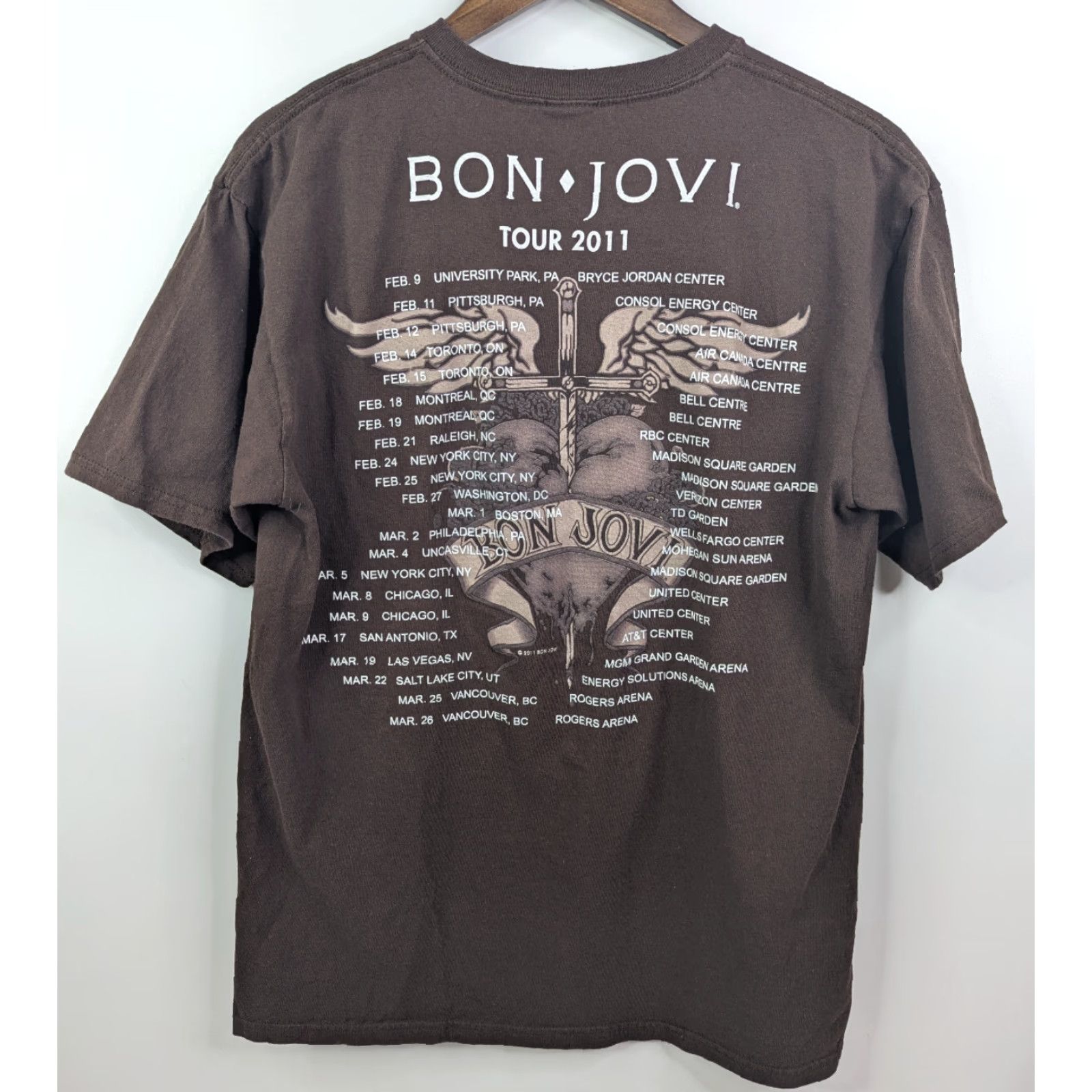 Anvil Bon Jovi 2011 Tour Band Promo T Shirt Adult Large Brown Music Tee Anvil Size US L / EU 52-54 / 3 - 4 Thumbnail