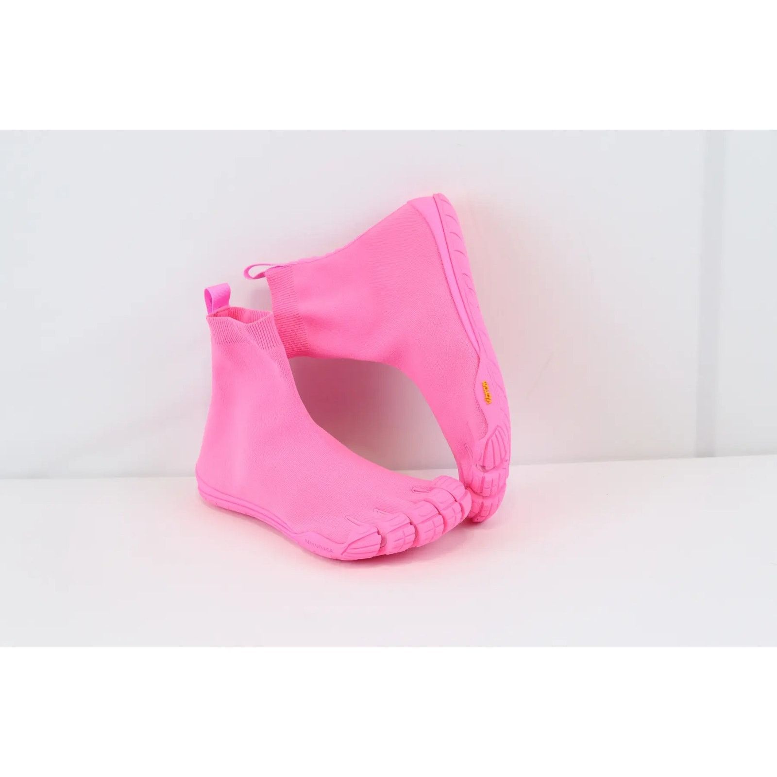 Balenciaga o1rshd1 Five Flex Toe Socks Sneakers in Pink Size US 9 / IT 39 - 2 Thumbnail