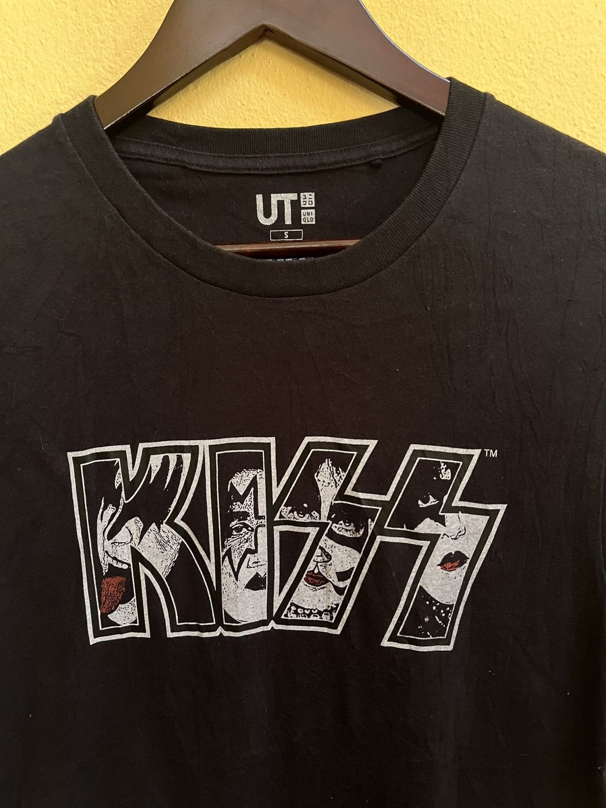 Uniqlo Kiss x Uniqlo Band Tshirt Size US S / EU 44-46 / 1 - 2 Thumbnail