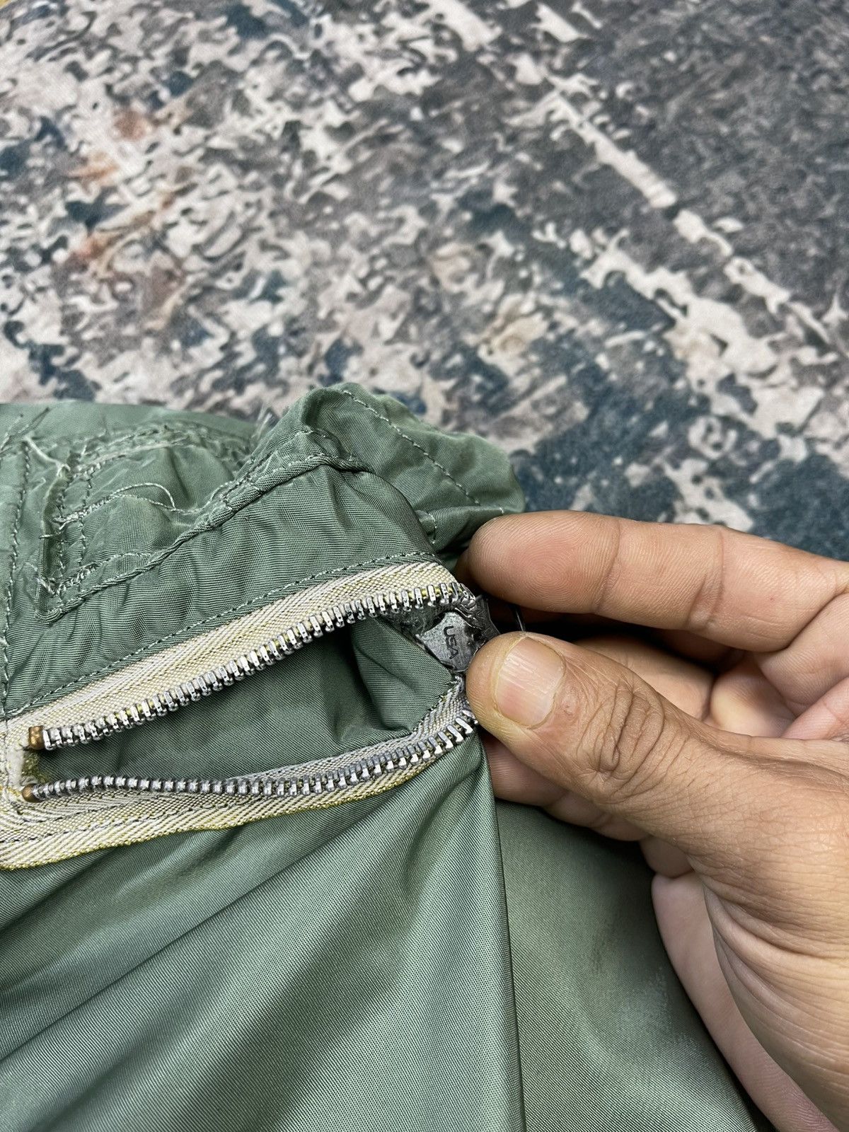 Alpha Industries Vtg Alpha Industries Type MA-1 Flying Bomber Jacket Size US L / EU 52-54 / 3 - 16 Thumbnail