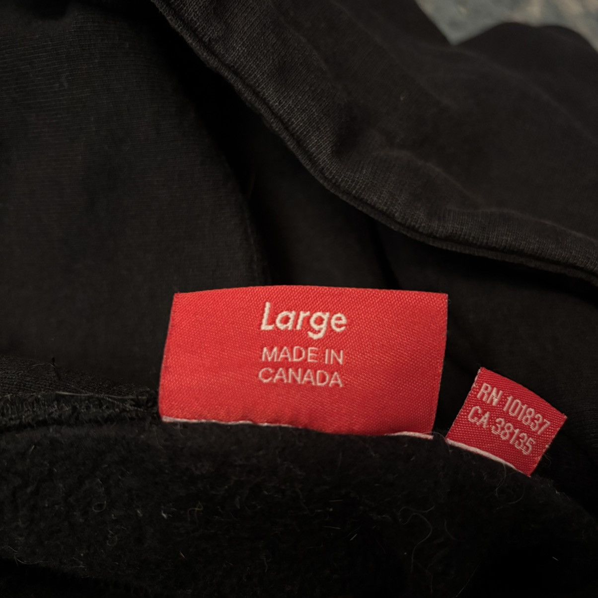 Supreme Supreme FW17 Split Old English Pullover Hoodie Size Large Size US L / EU 52-54 / 3 - 3 Thumbnail