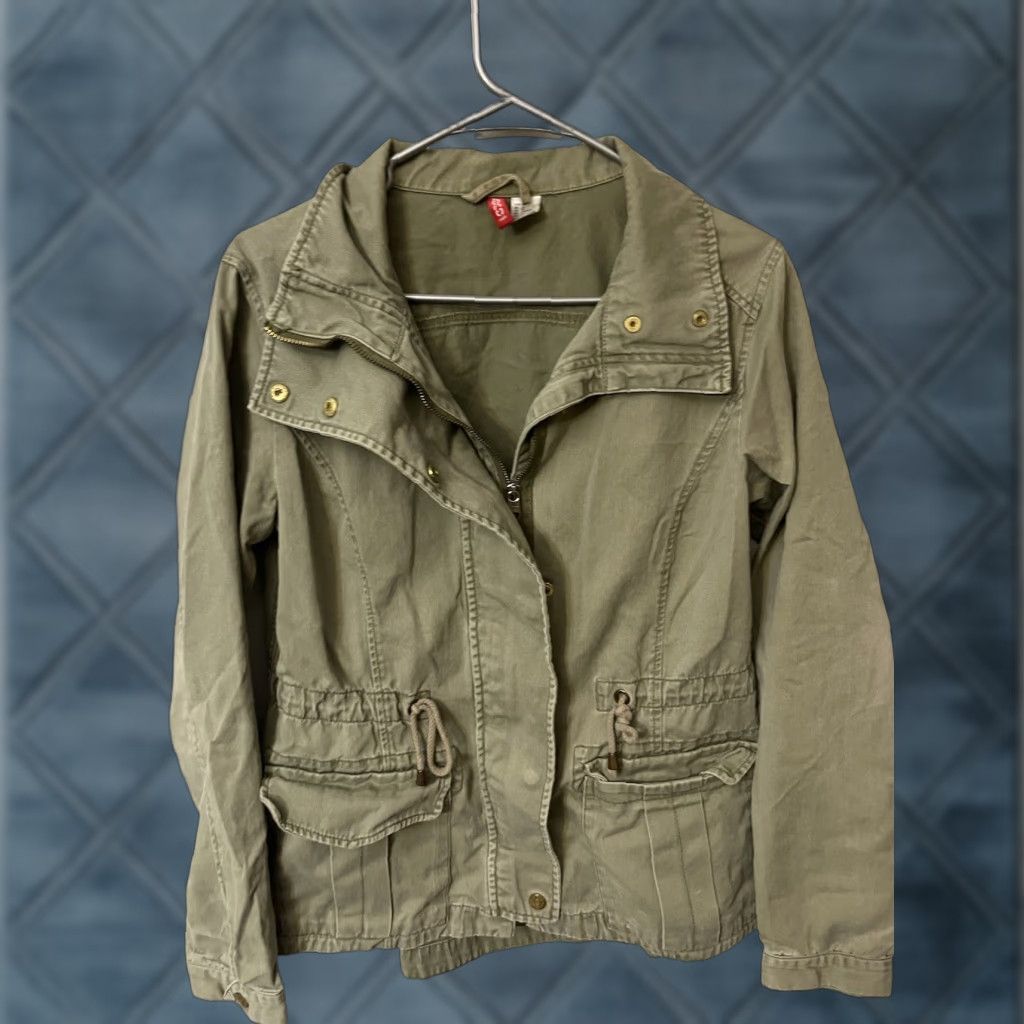 H&M VINTAGE Divided by H&M Womens Army Green Utility Jacket Hooded Size 10 Long Sleeve Military Size L / US 10 / IT 46 - 1 Thumbnail