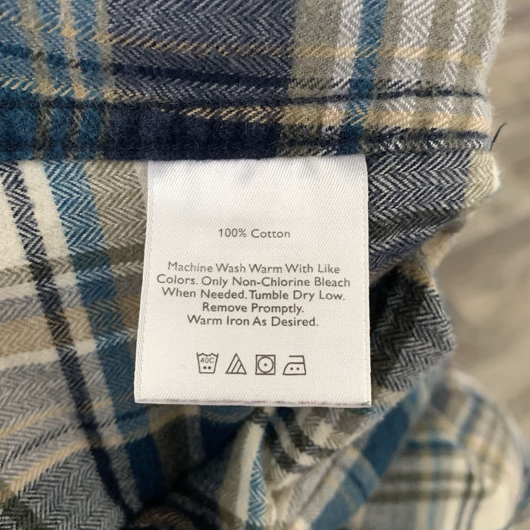Eddie Bauer Eddie Bauer Shirt Mens Large Flannel Blue Cream Plaid Button-Up Collared Relaxed Casual Size US L / EU 52-54 / 3 - 4 Thumbnail
