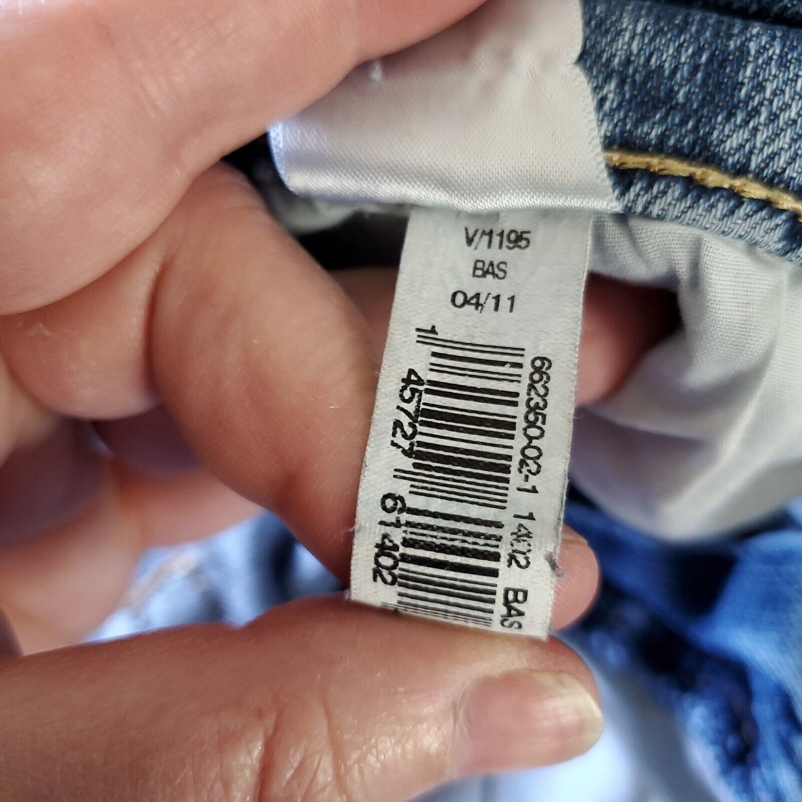 Old Navy Old Navy Jeans Womens 14 Dreamer Relaxed Bootcut Mid Rise Size 36" / US 14 / IT 50 - 21 Thumbnail