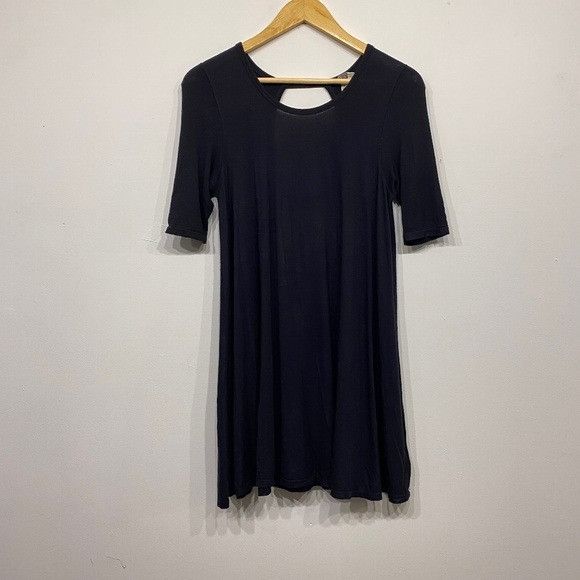 Free People Free People We The Free Black Swingy Short Sleeve Tunic Top Size S / US 4 / IT 40 - 1 Thumbnail