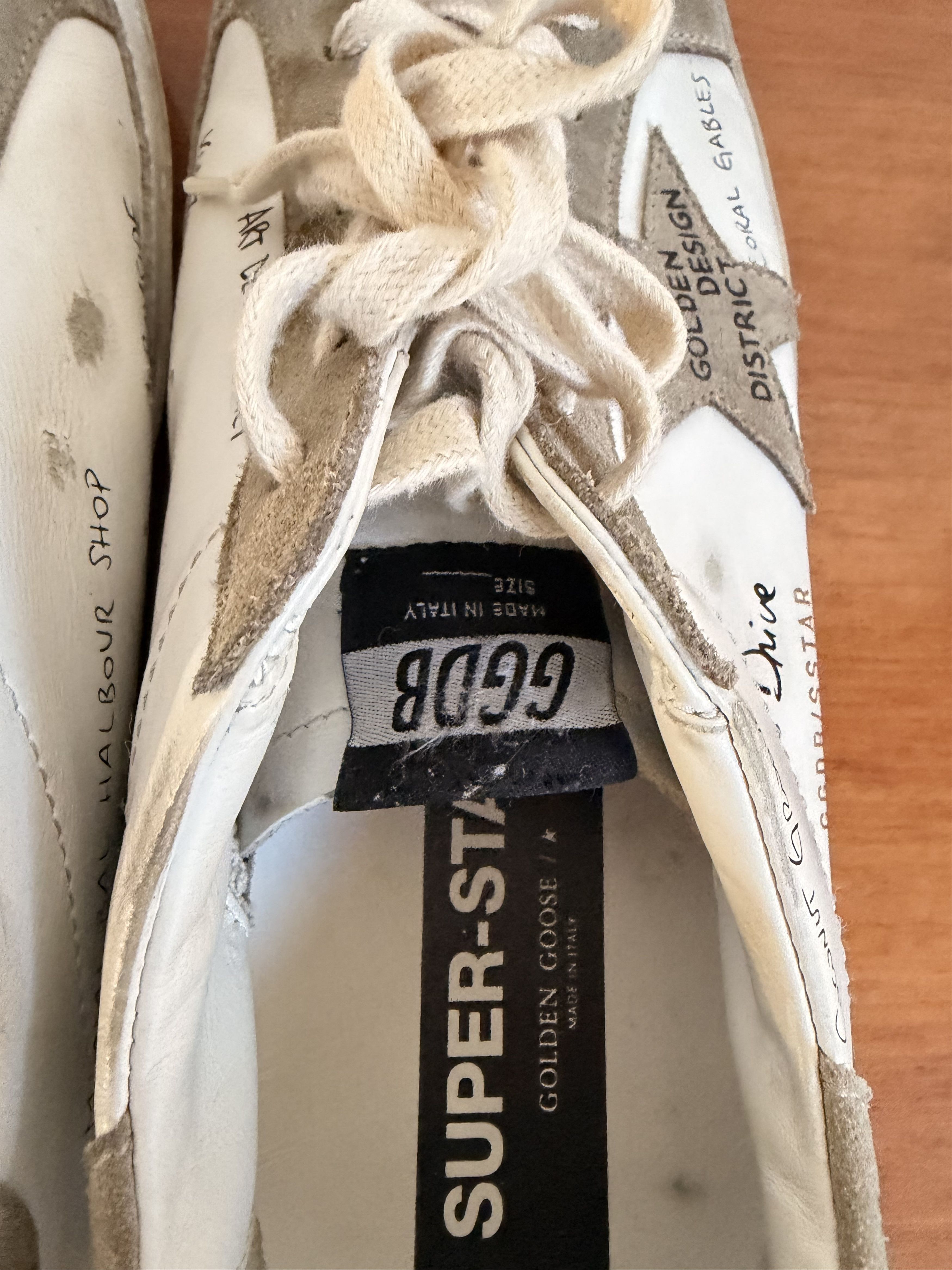 Golden Goose GOLDEN GOOSE SUPER STAR MIAMI JOURNEY Limited Edition Size US 10 / EU 43 - 19 Thumbnail