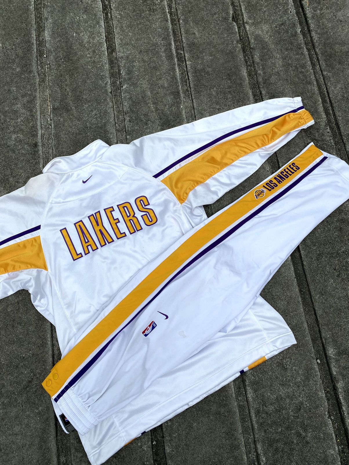 NBA Vintage Nike Team X L.A Lakers Nike NBA Warm-Up Set Size US XL / EU 56 / 4 - 2 Thumbnail