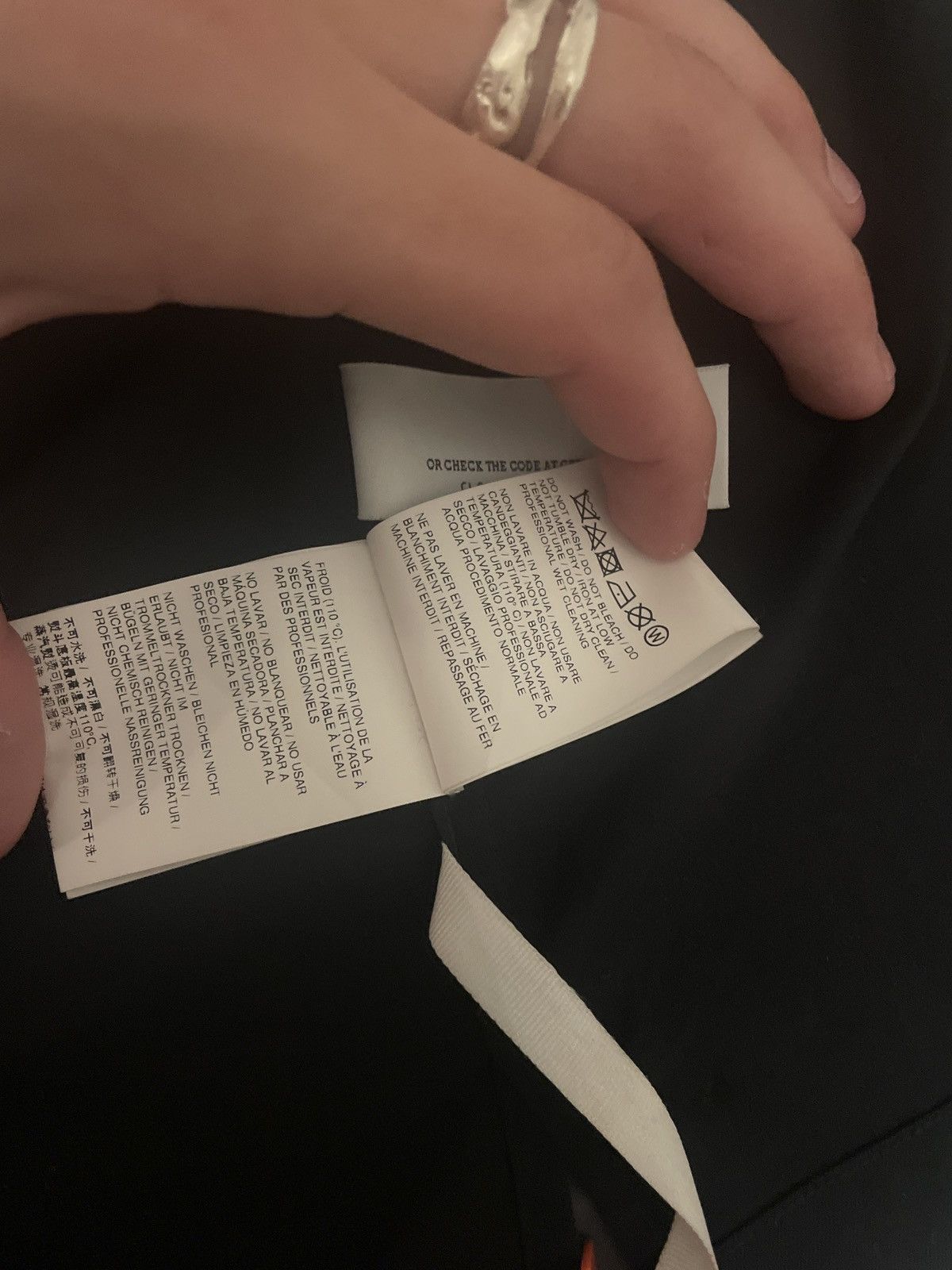 Off-White Off-white button up. Size US L / EU 52-54 / 3 - 7 Thumbnail