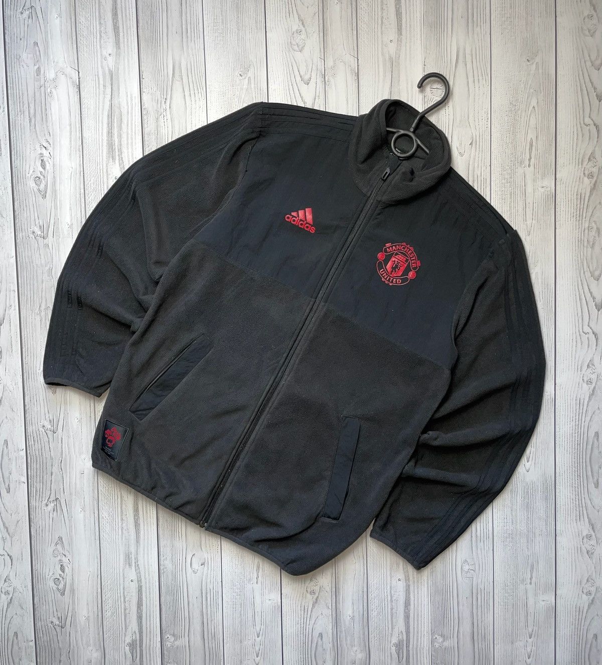 Vintage Vintage adidas Manchester United soccer fleece jacket zip S Size US S / EU 44-46 / 1 - 1 Thumbnail