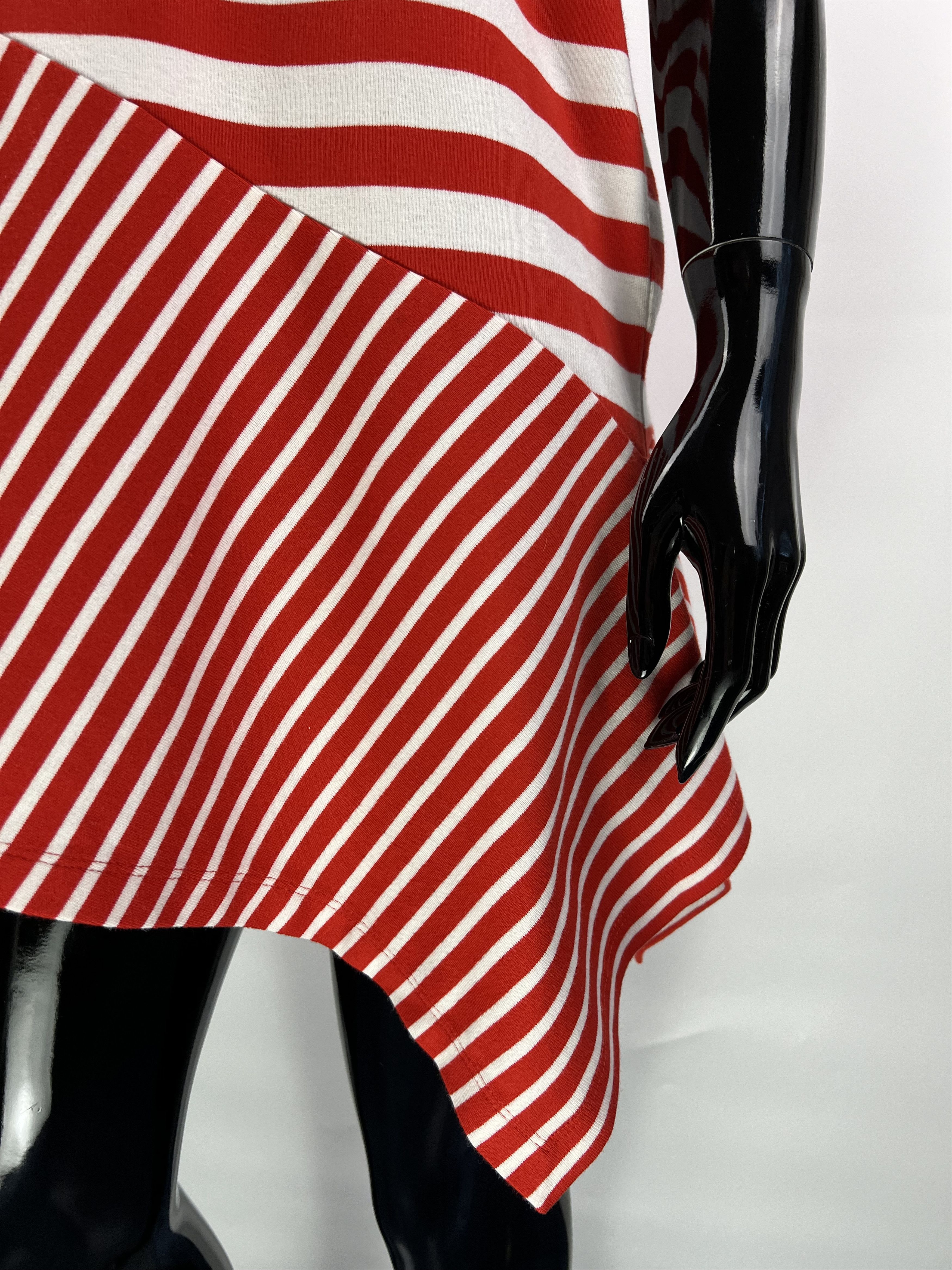 Cos COS Asymmetrical Striped T-Shirt Size L Size L / US 10 / IT 46 - 6 Thumbnail