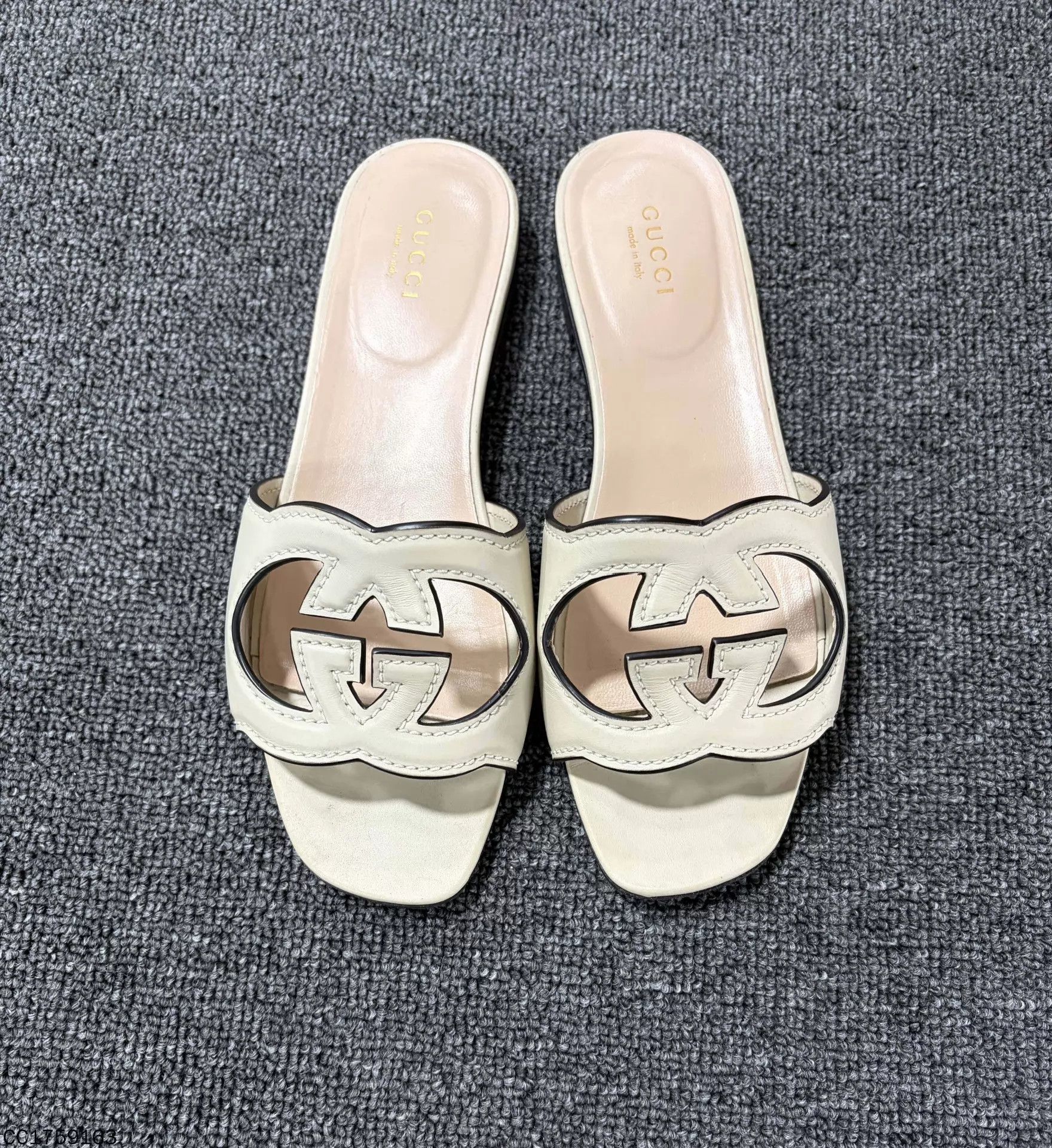 Gucci GUCCI Double G cutout macaron green slides women's 36 Size US 5.5 / IT 35.5 - 2 Thumbnail