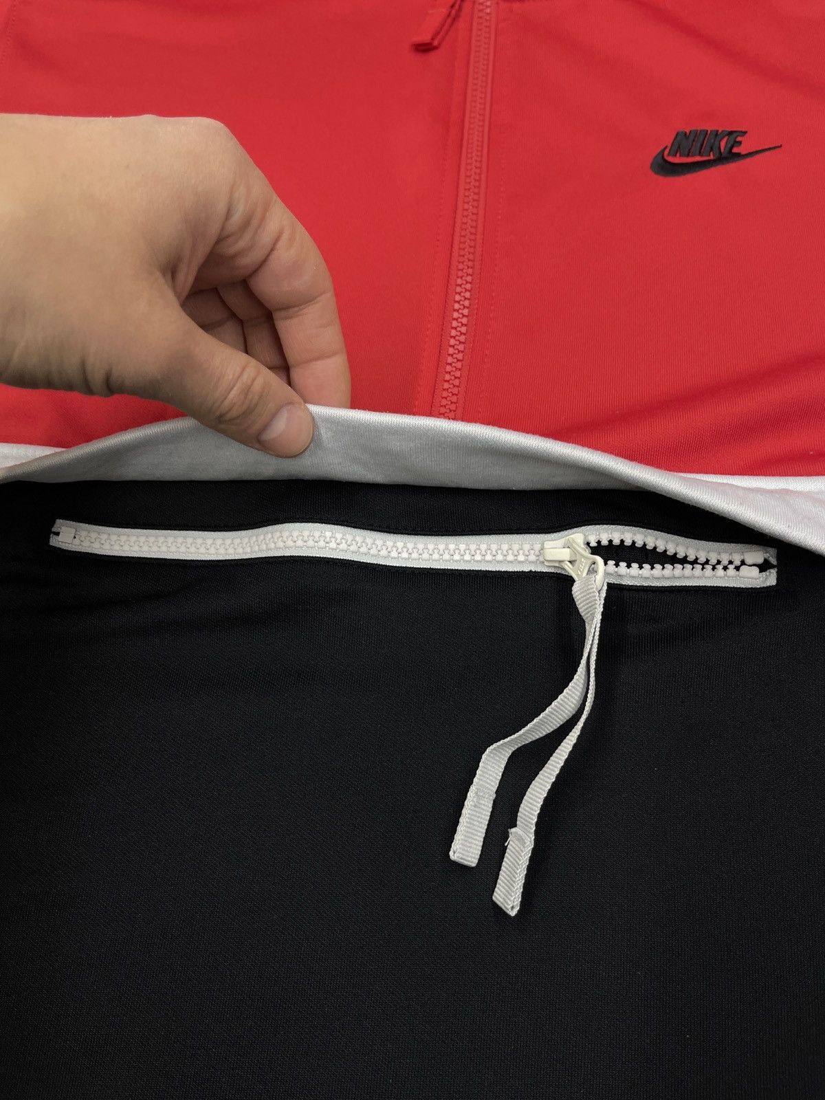 Nike Mens Nike Air Sportswear 1/4 Half Zip Black/Red ACG TECH Size US M / EU 48-50 / 2 - 7 Thumbnail