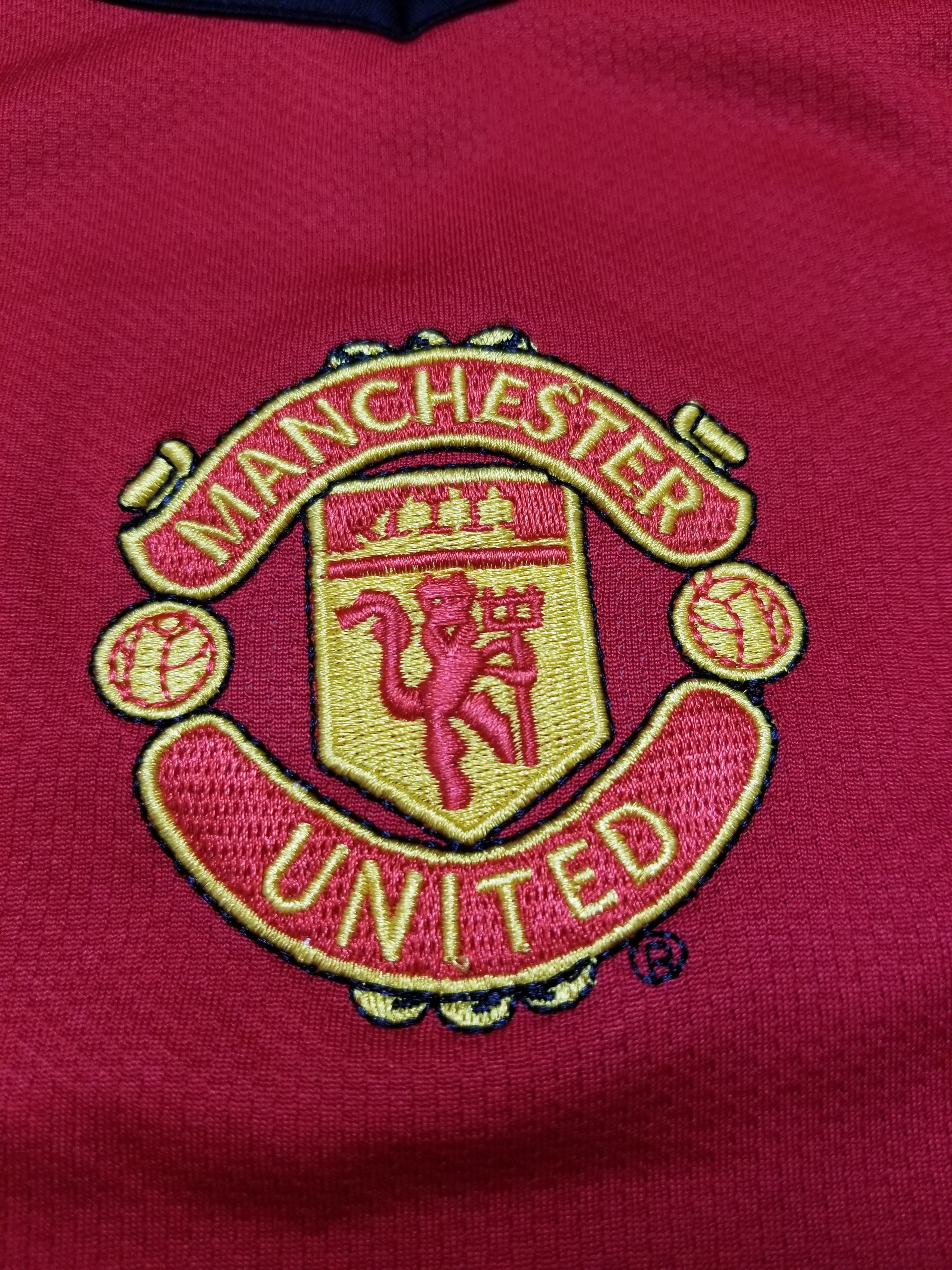 Nike Manchester United 04-06 Van Nistelrooy Home Longsleeve Size US M / EU 48-50 / 2 - 17 Thumbnail