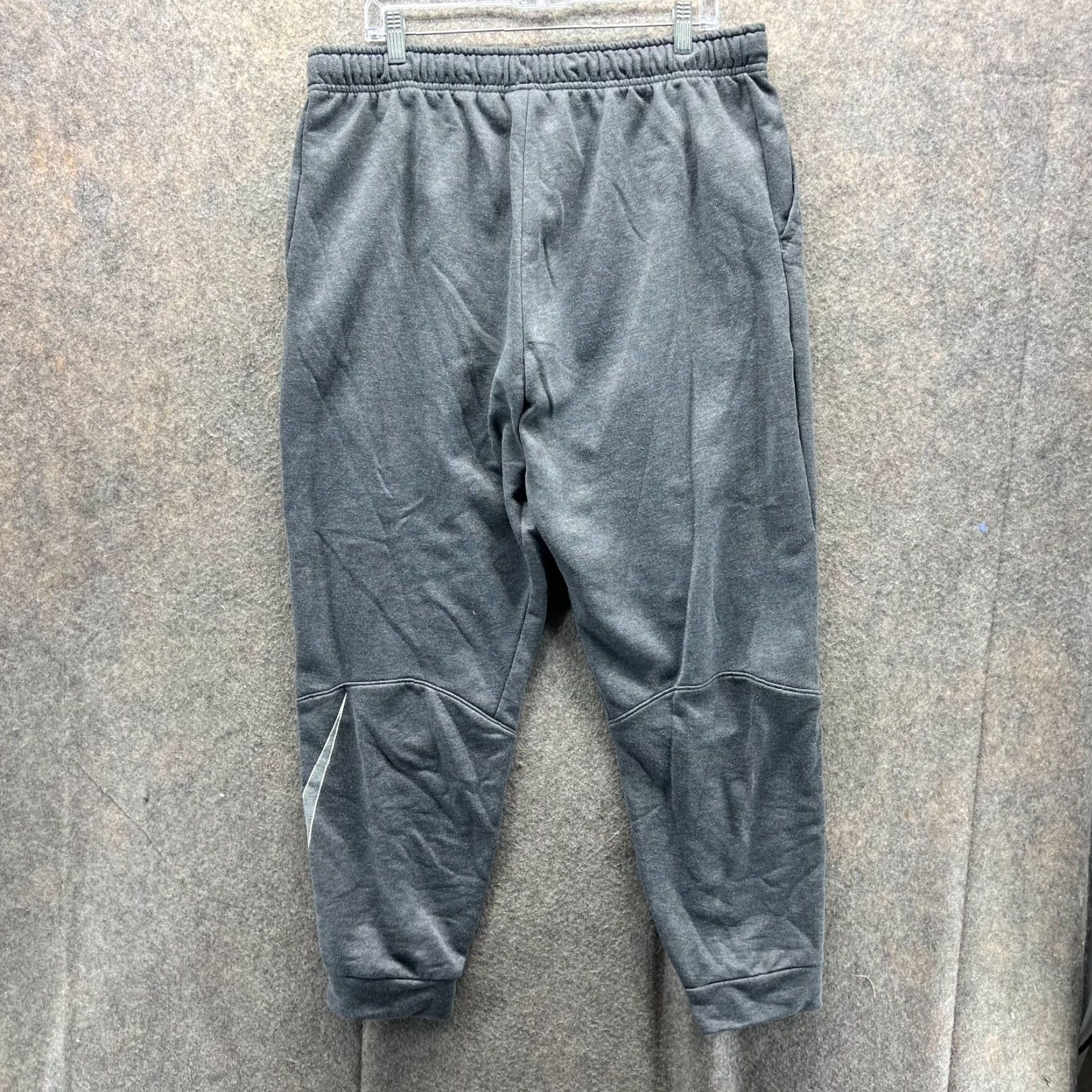 Nike VINTAGE Nike Sweatpants Men 2XL Gray Athletic Training Dri Fit Polyester Jogger Knit XXL Size US 39 - 2 Thumbnail