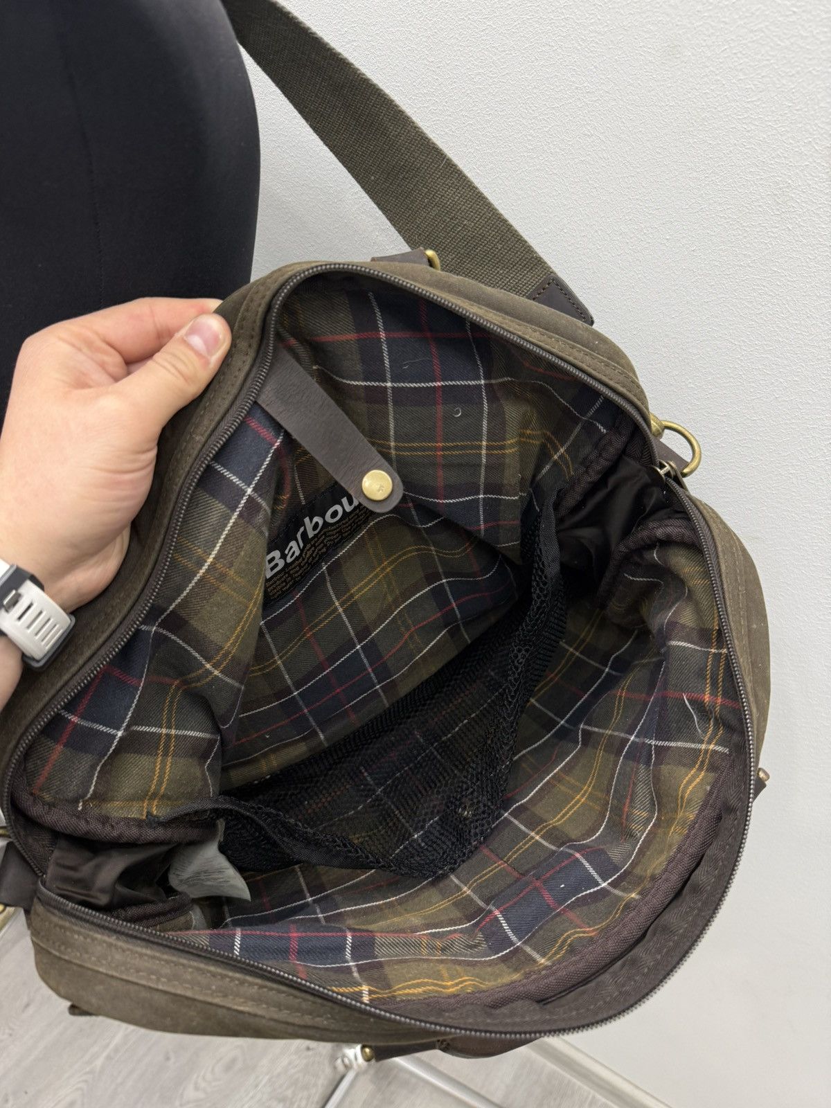 Barbour Barbour Wax Leather Shoulder Bag Size ONE SIZE - 7 Thumbnail