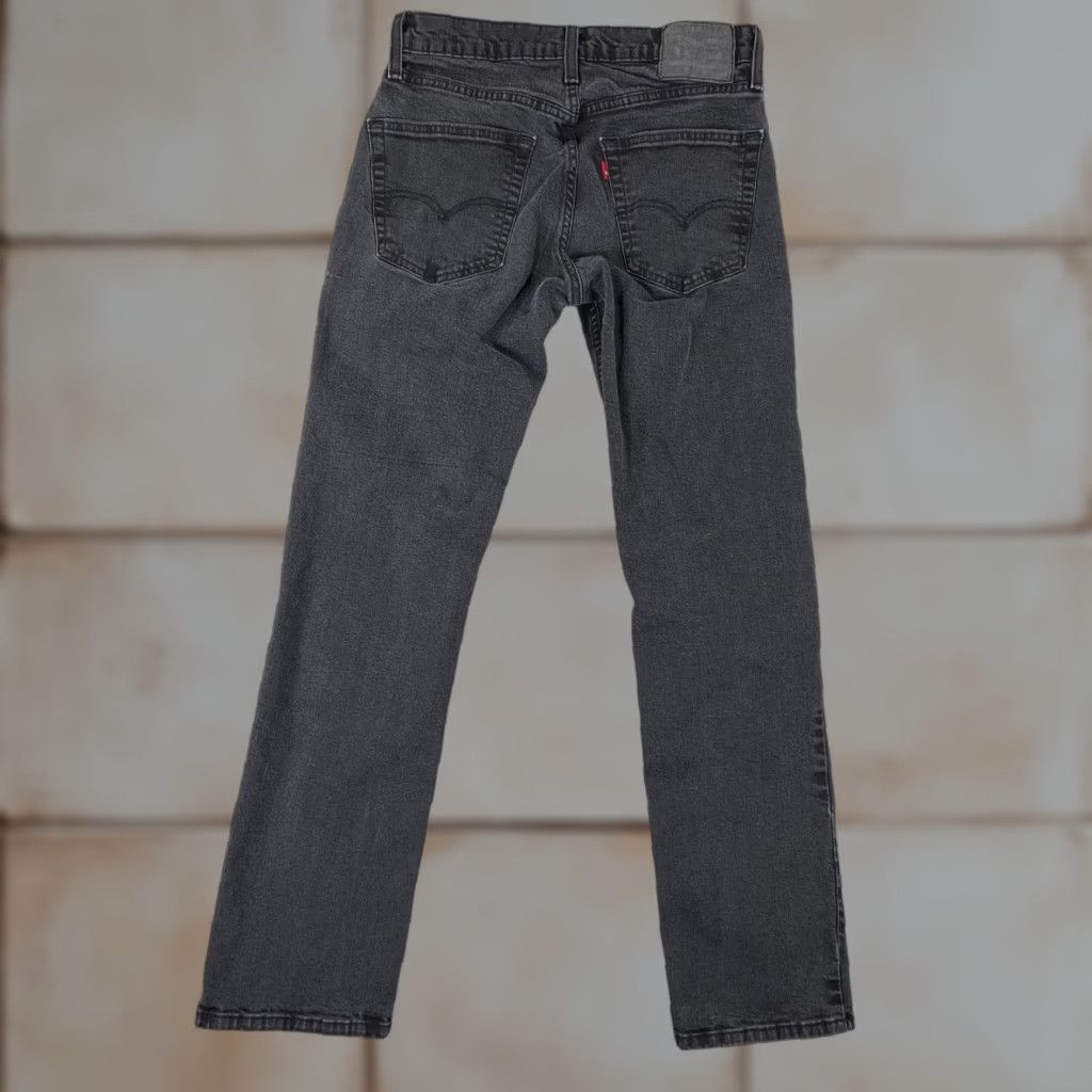 Levi's Levis Jeans Mens 30x34 Black Faded Denim Straight Leg 550 Relaxed Fit 5-Pocket Capri? Size US 30 / EU 46 - 1 Thumbnail