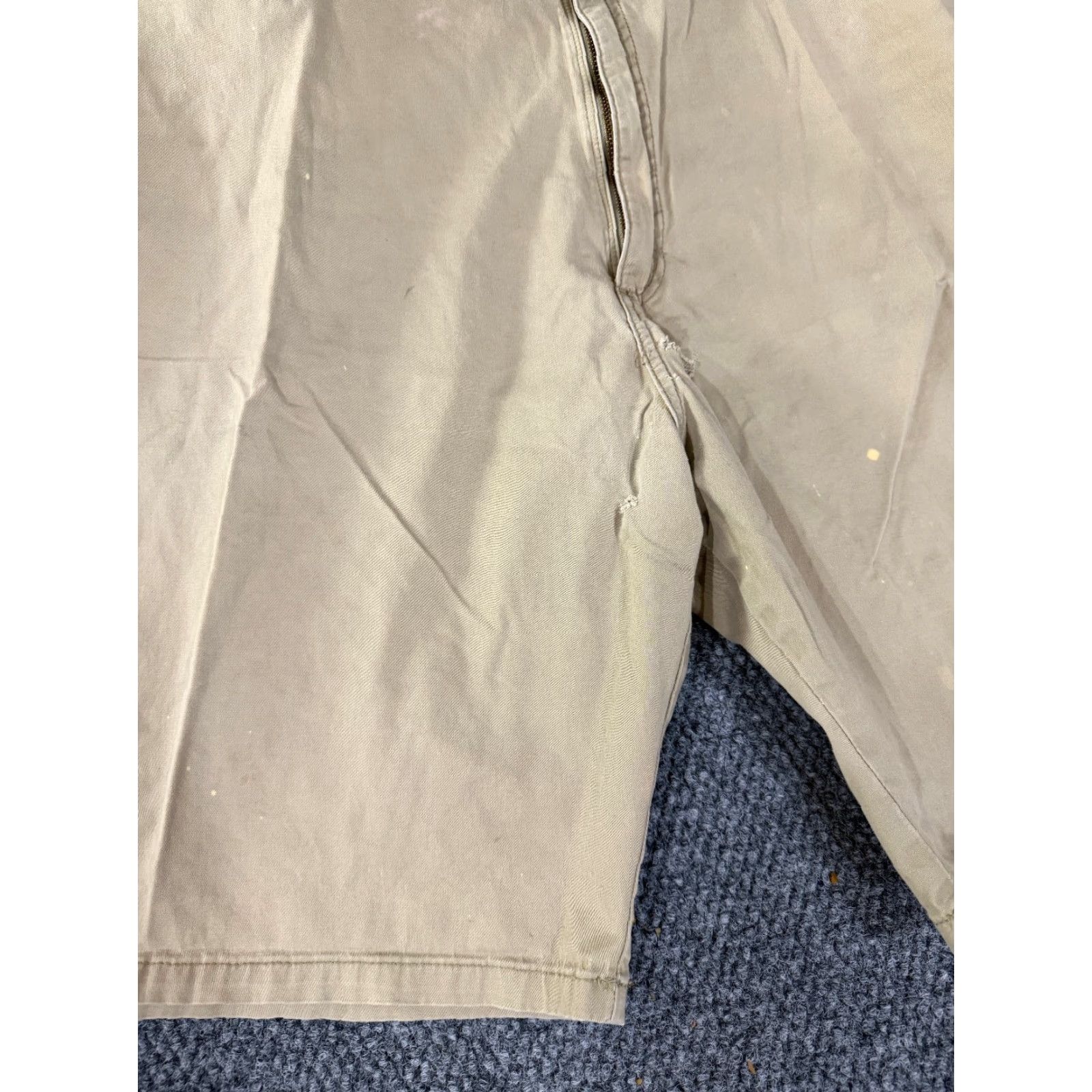 Wrangler Wrangler cargo shorts mens 42 beige khaki relaxed fit outdoor hiking Casual Cargo Pocket 10in inseam Mens Beige Summer Spring 42 Regular Cotton Size US 42 / EU 58 - 6 Thumbnail