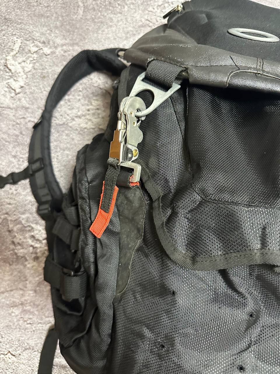 Oakley × Vintage Vintage Oakley Y2K Sling Bag Bag Pack Size ONE SIZE - 12 Thumbnail
