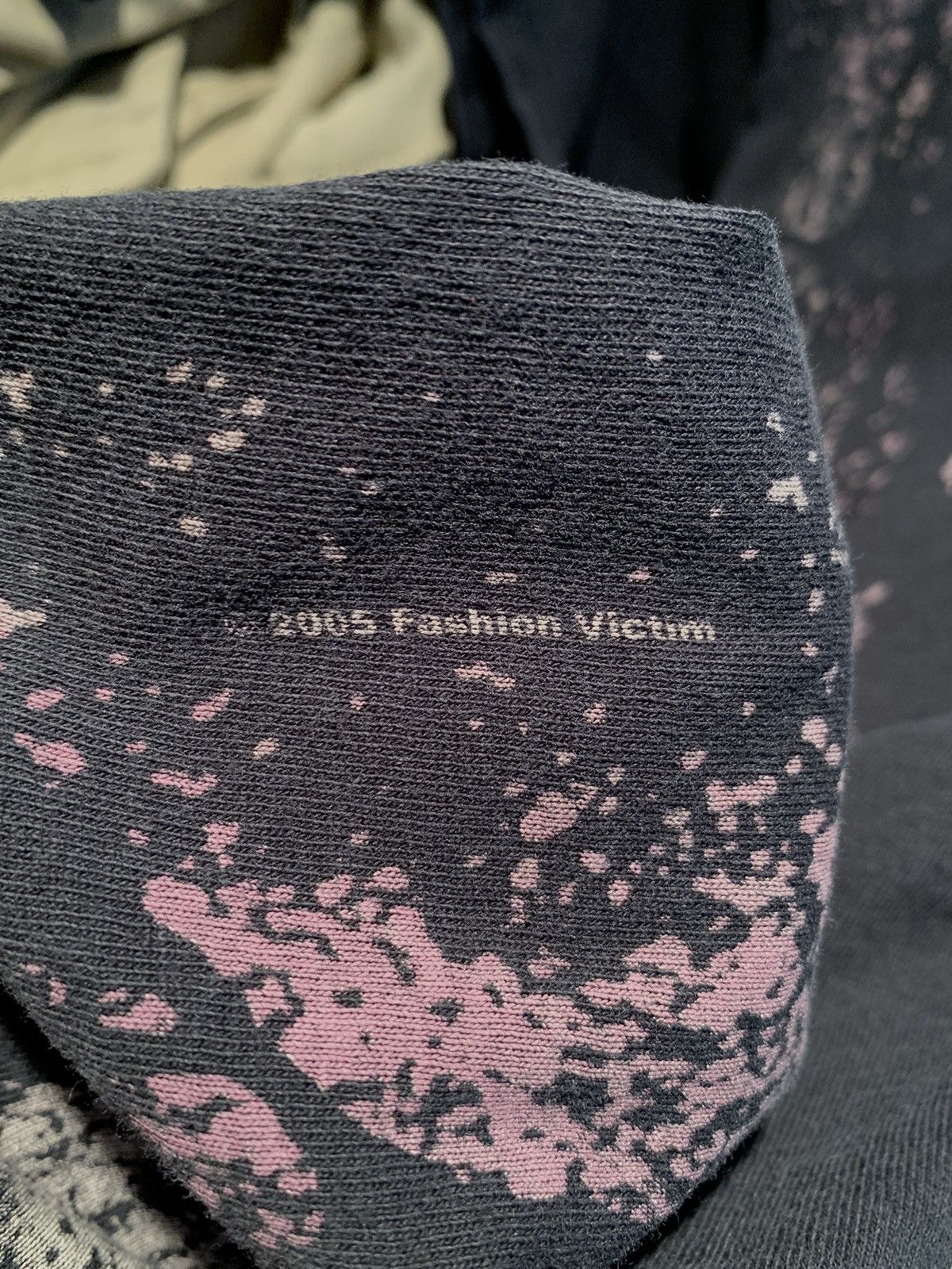 Vintage RARE* Vintage Jesus Christ AOP Fashion Victim Art Shirt 2005 Size US L / EU 52-54 / 3 - 3 Thumbnail
