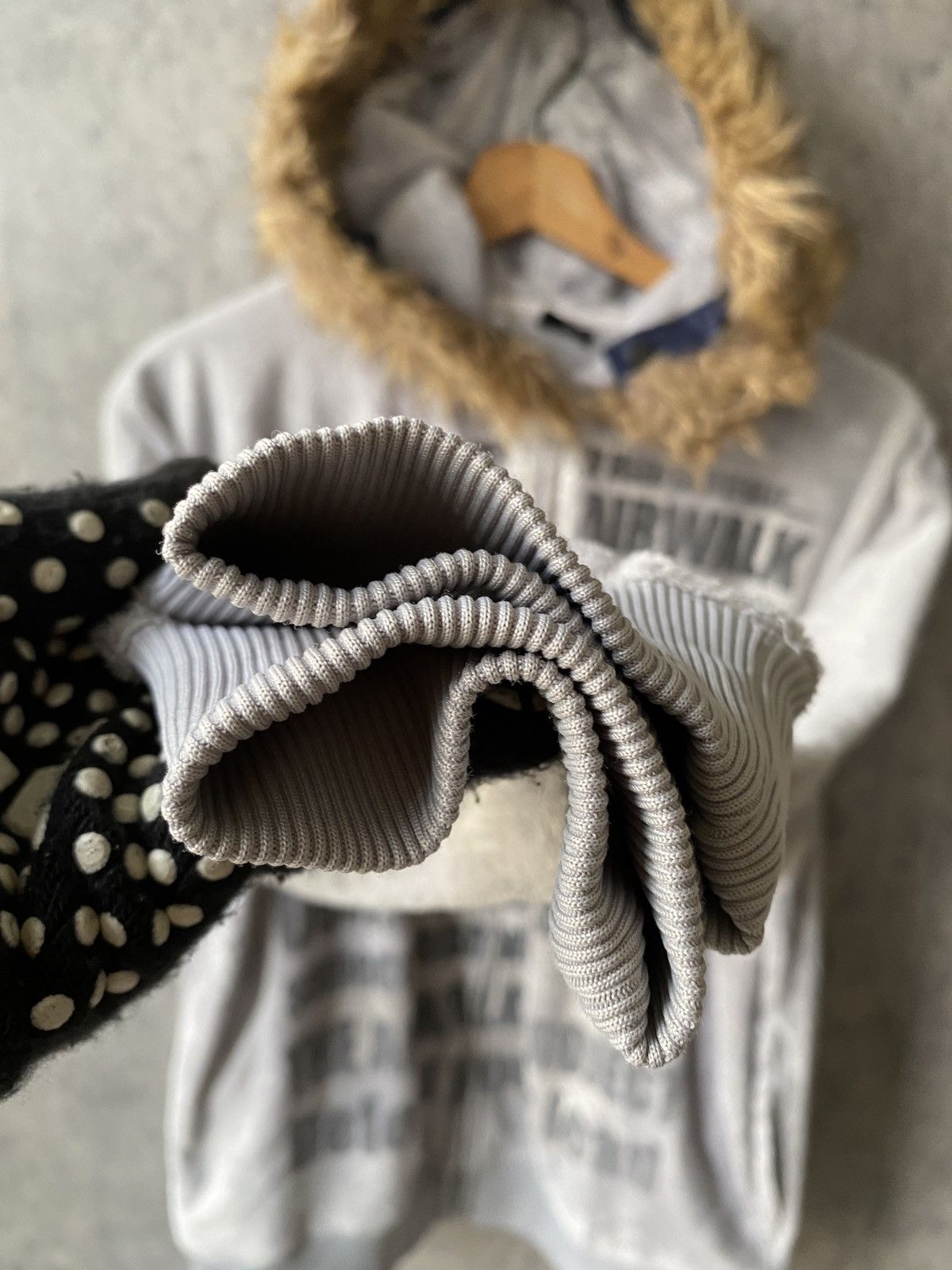 Japanese Brand Airwalk Poem Design Fleece Fur Hoodie Size US M / EU 48-50 / 2 - 6 Thumbnail