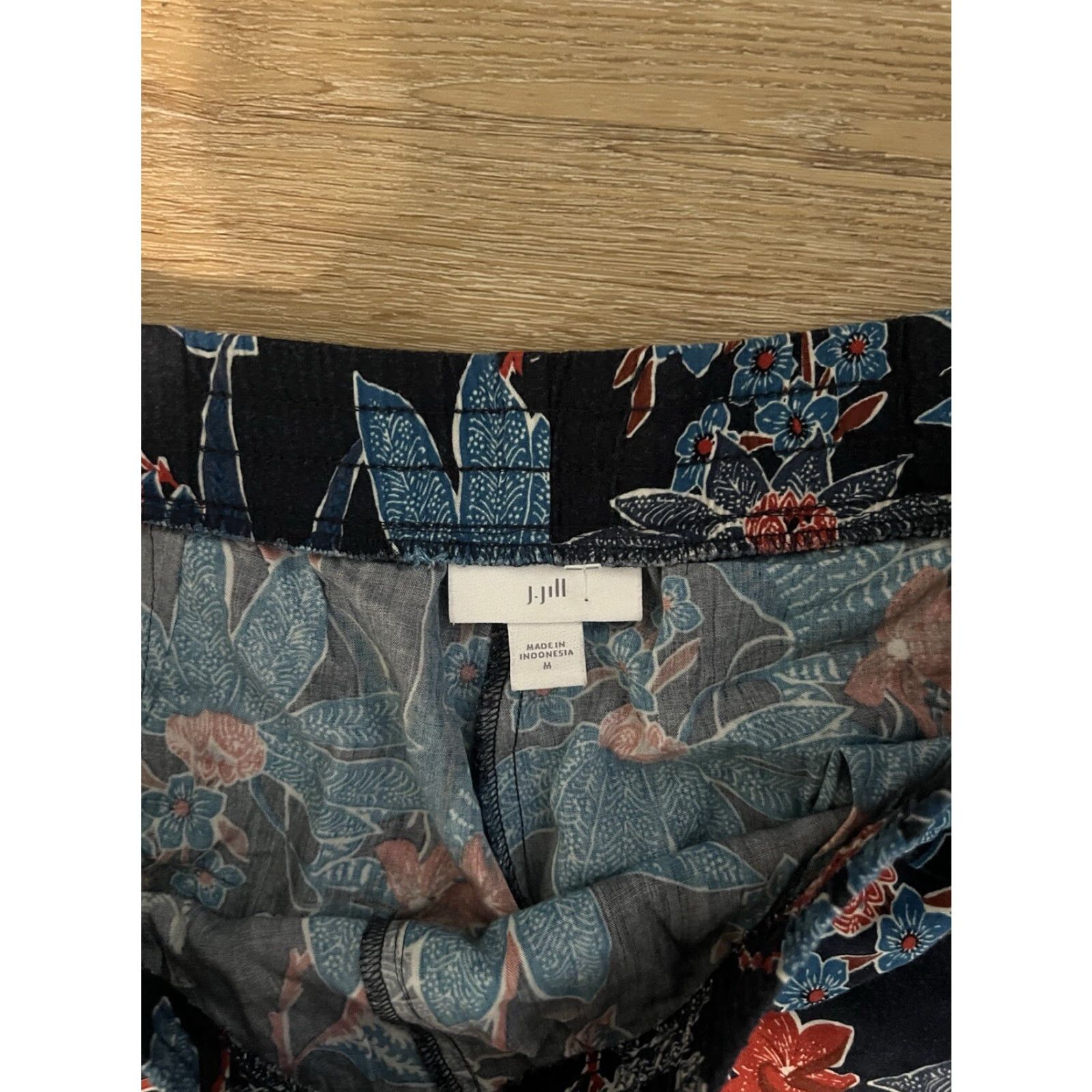 J. Jill J. Jill Womens Black Floral Pattern Cropped Pants Size Medium Size 32" / US 10 / IT 46 - 3 Thumbnail