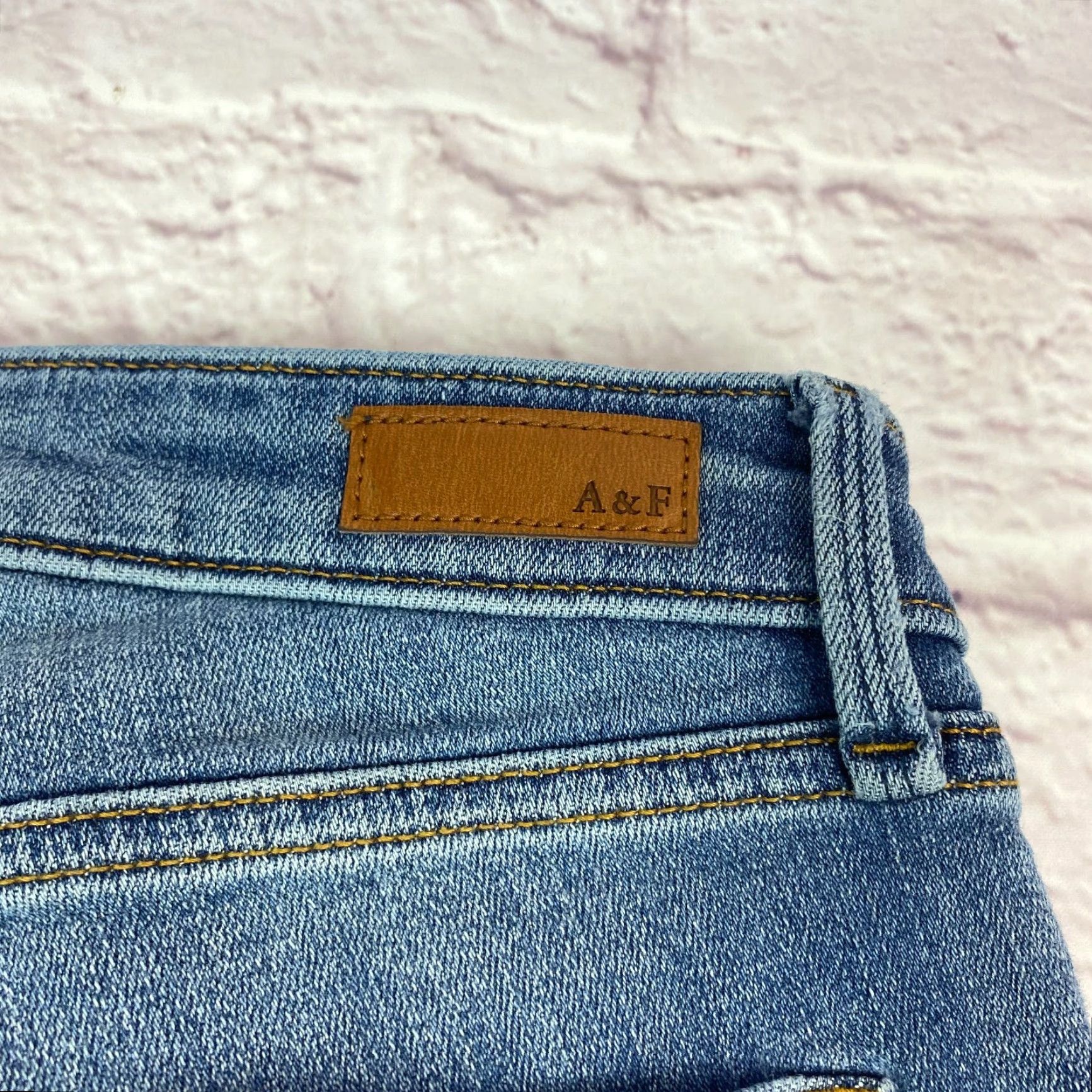 Abercrombie & Fitch VINTAGE Abercrombie & Fitch Junior Womens Super Skinny Size 28 Short Mid-Rise Distressed Jeans 90s Womens Size 28" / US 6 / IT 42 - 5 Thumbnail