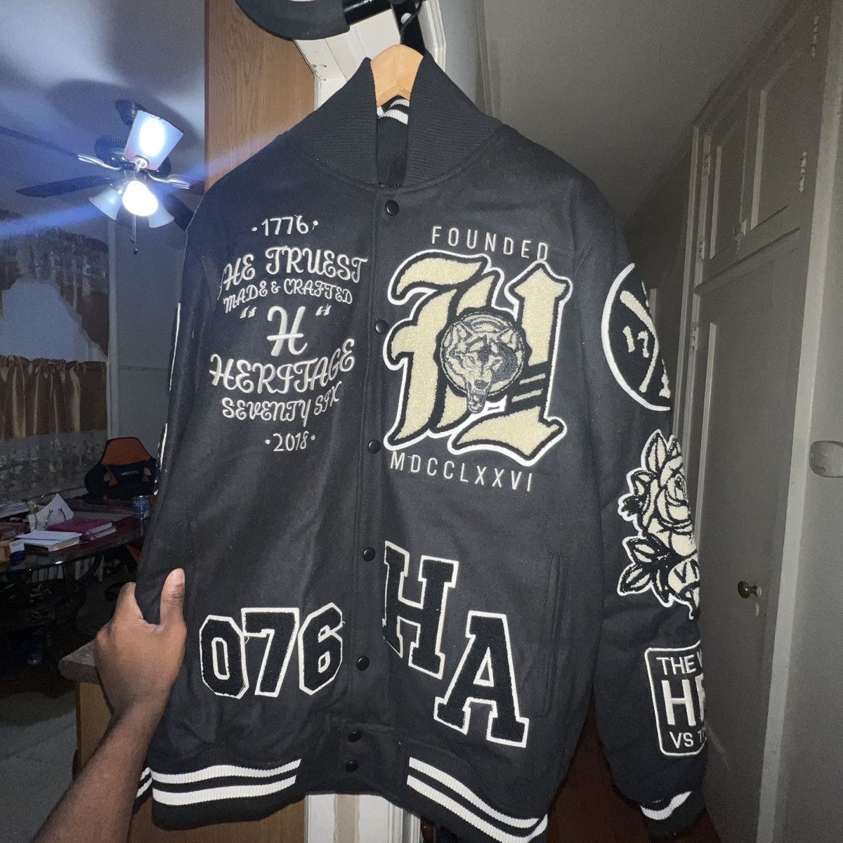 Other Heritage America "Lone Wolf" Varsity Bomber Jacket Size US XL / EU 56 / 4 - 1 Thumbnail
