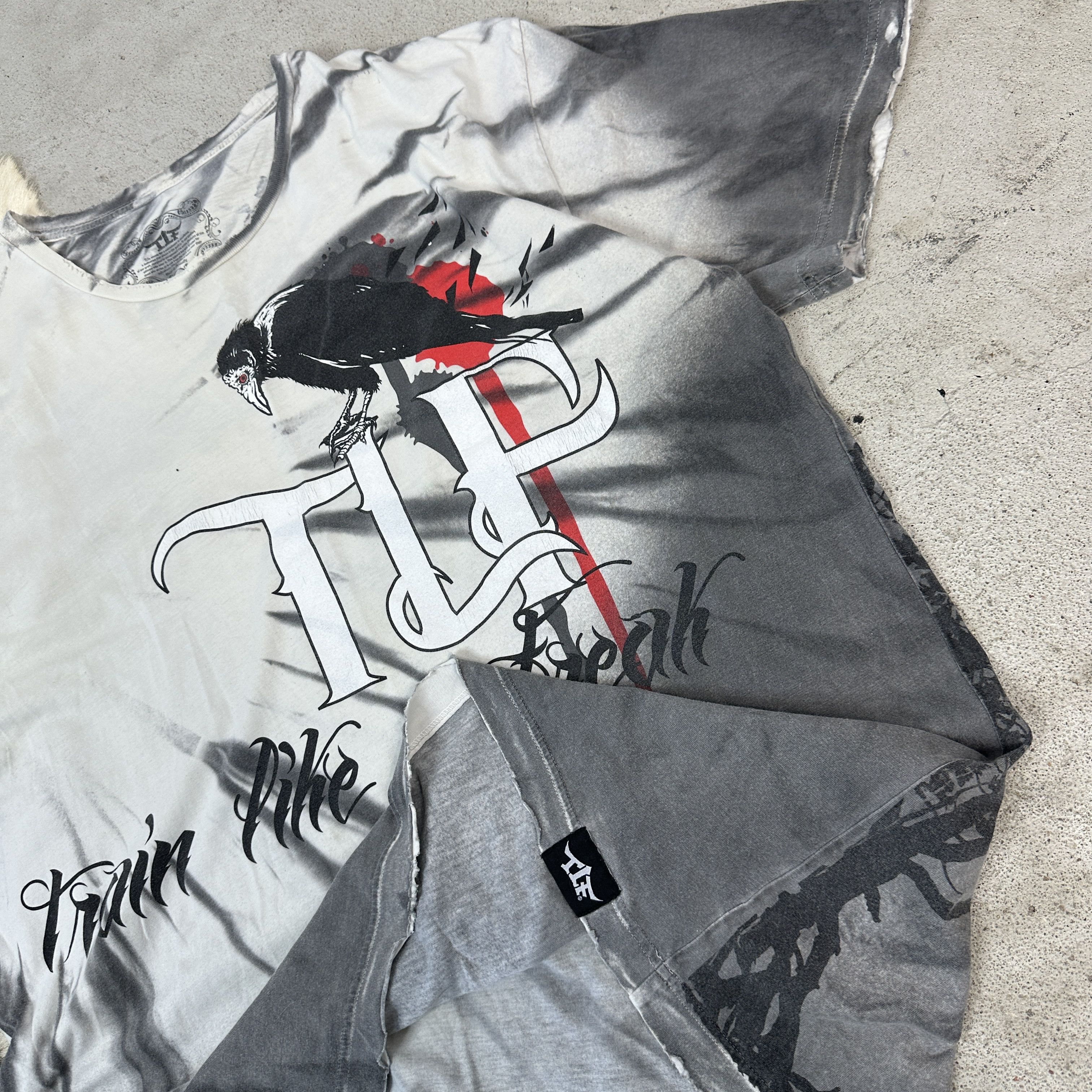 Vintage TLF Raven 00s Vintage T-shirt Size US XXL / EU 58 / 5 - 2 Thumbnail
