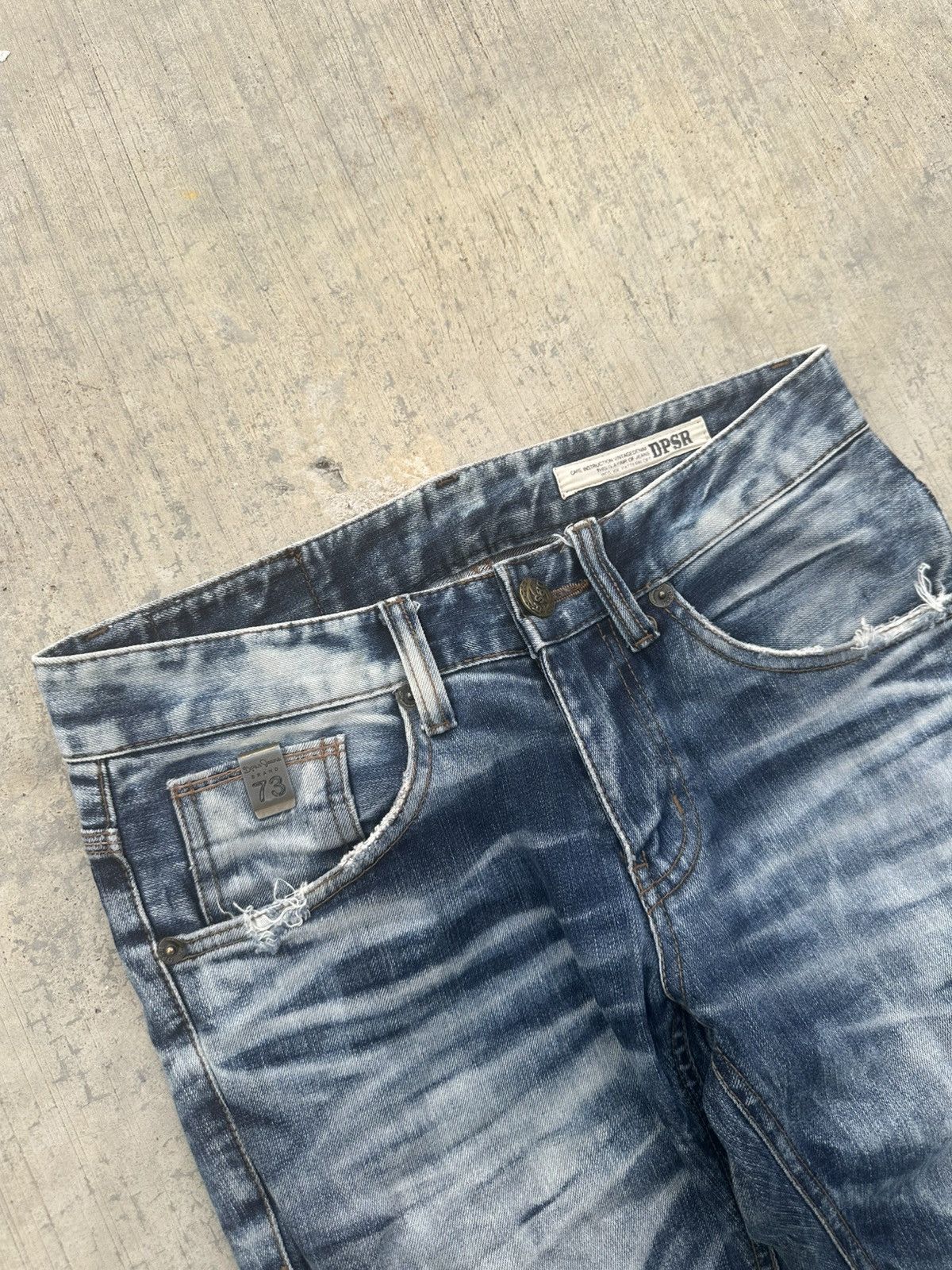 Tornado Mart 2000s DPSR whisker wash distressed jeans Size US 30 / EU 46 - 4 Thumbnail