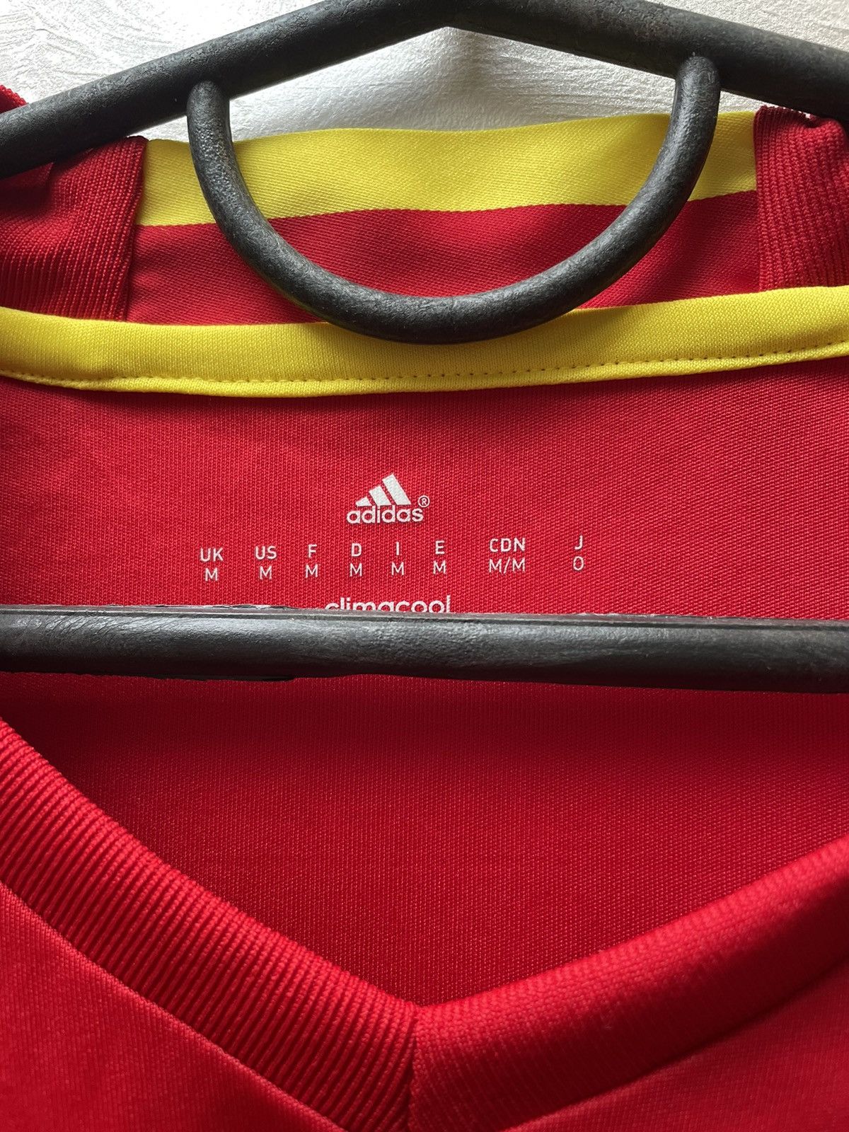 Adidas NEW Spain Home football shirt 2015 - 2016 Team Soccer Jersey Size US M / EU 48-50 / 2 - 8 Thumbnail