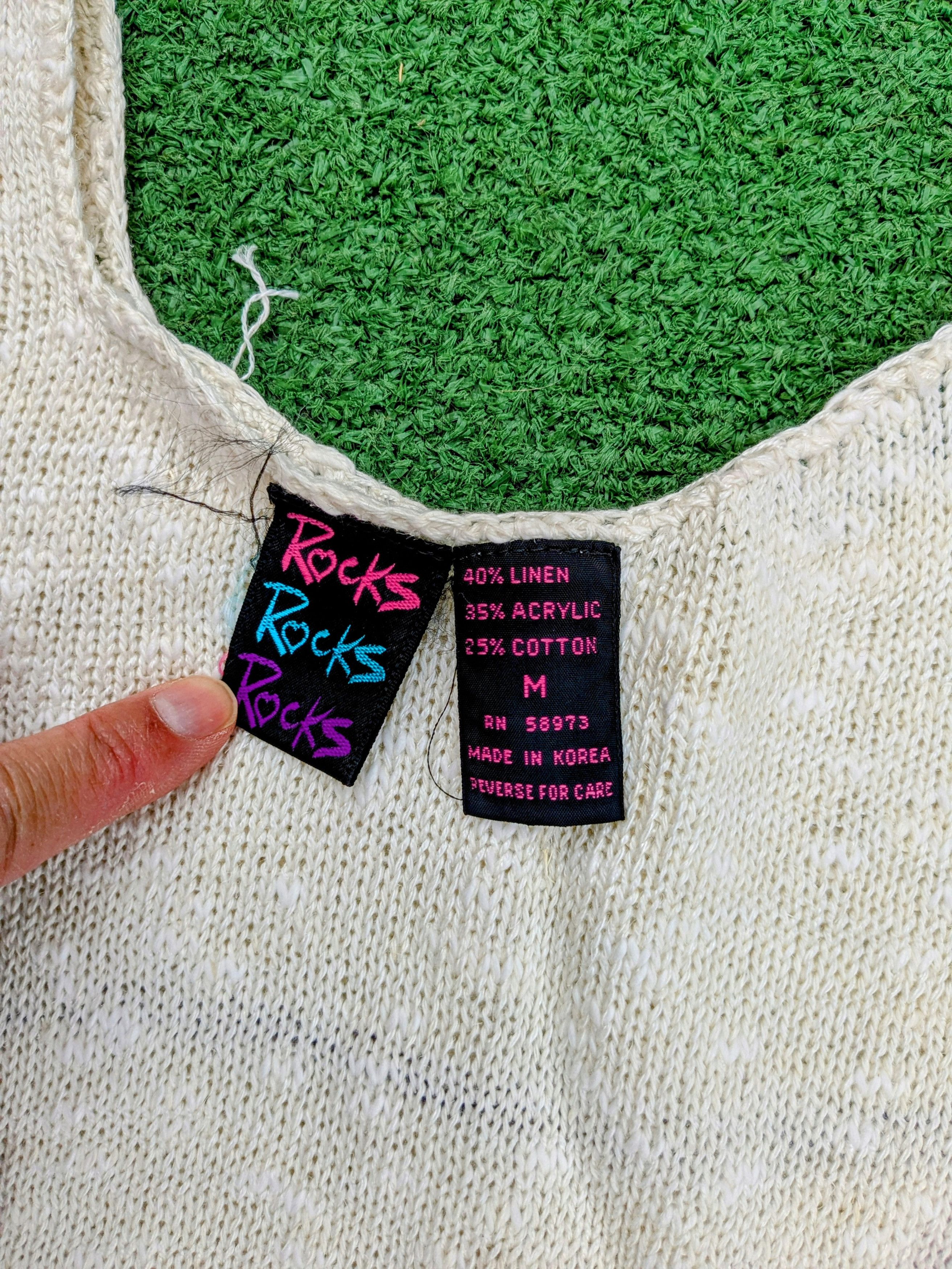 Vintage Petite 1980's VTG Rocks Crop Top Knit Chunky Sweater Vest Size M / US 6-8 / IT 42-44 - 7 Thumbnail