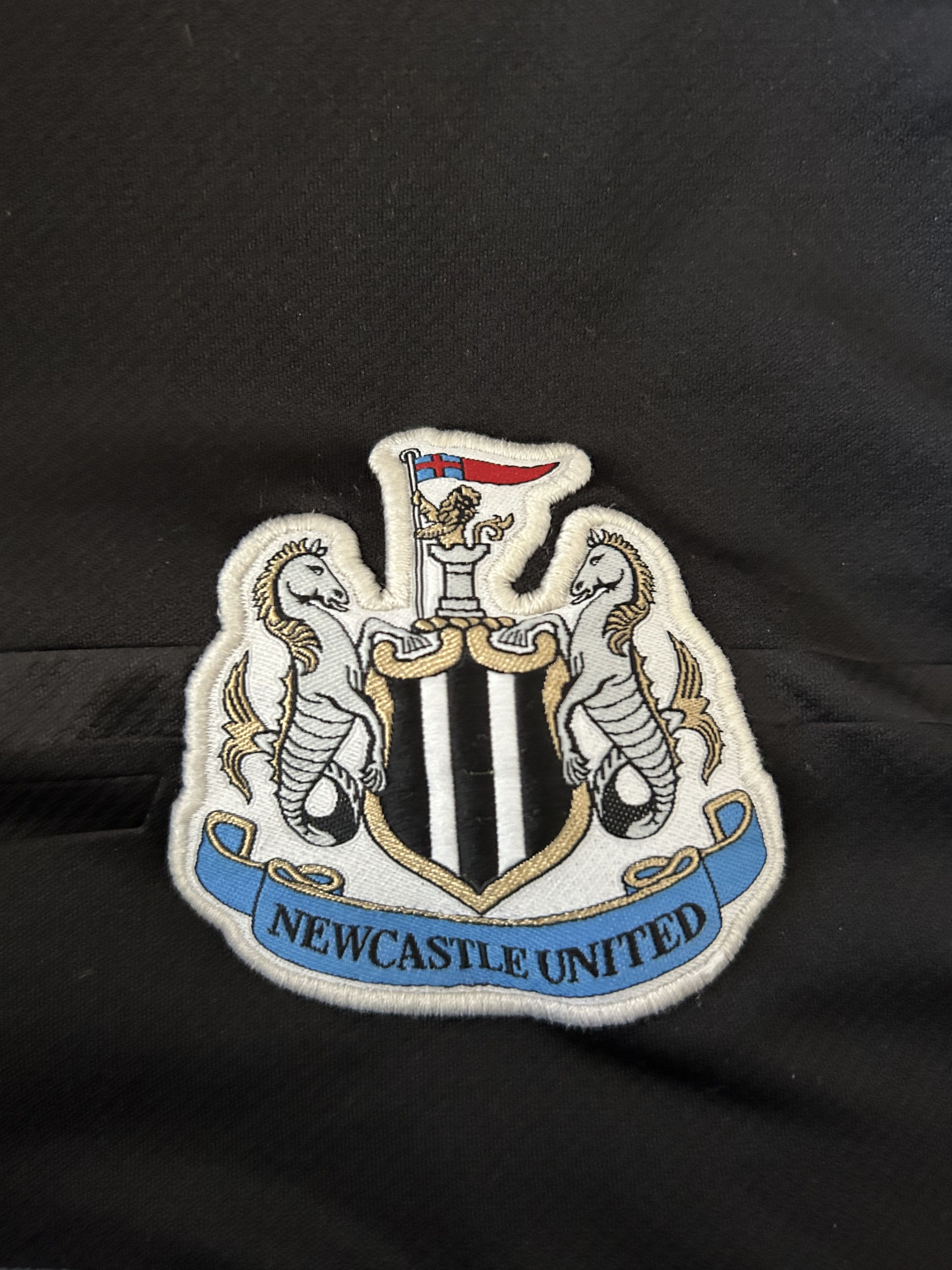 Puma Training NEWCASTLE UNITED FC 2013 - 2014 Puma - S/M - UNIQUE Size US M / EU 48-50 / 2 - 8 Thumbnail