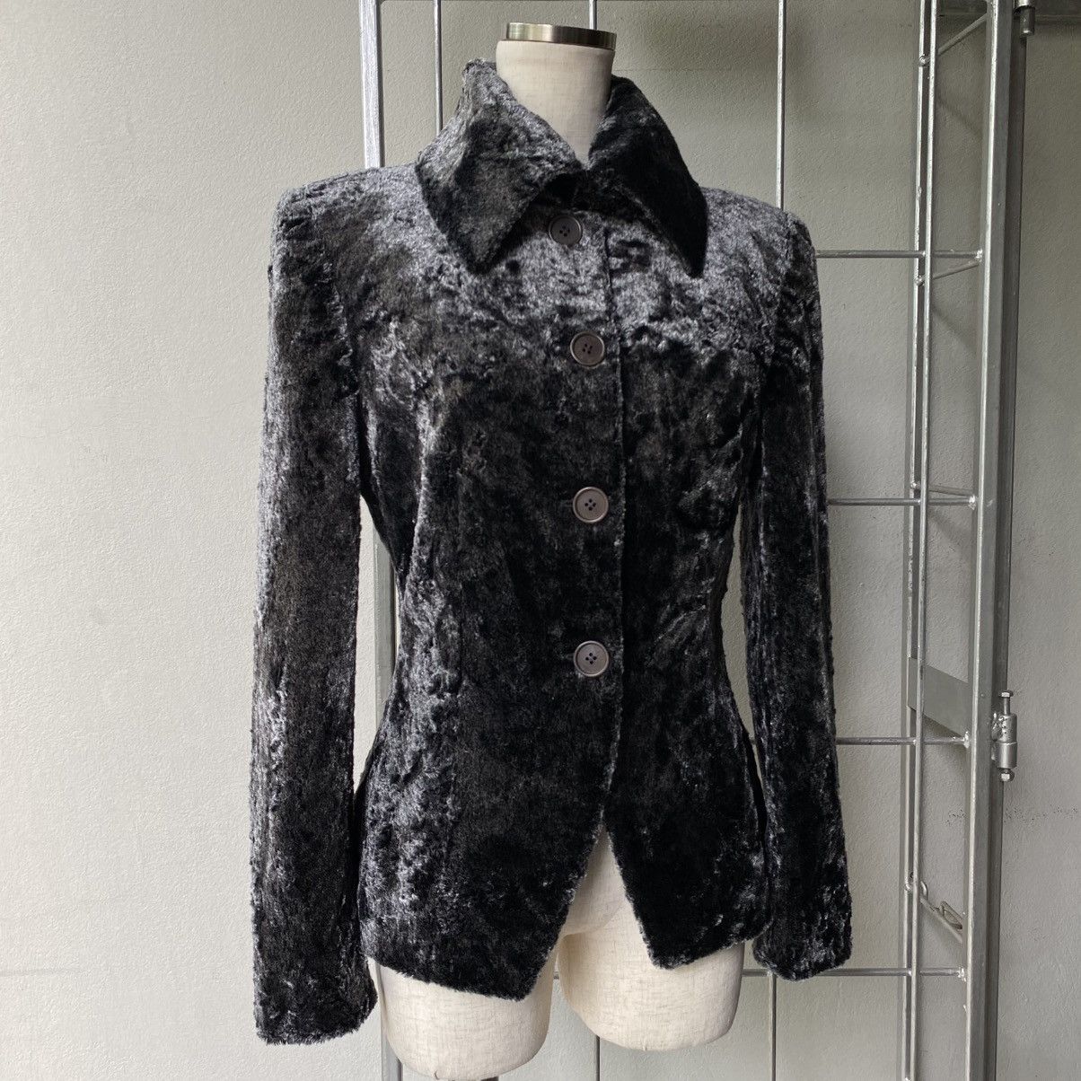 Emporio Armani EMPORIO ARMANI Black Faux Fur Blazer Size XS / US 0-2 / IT 36-38 - 18 Thumbnail