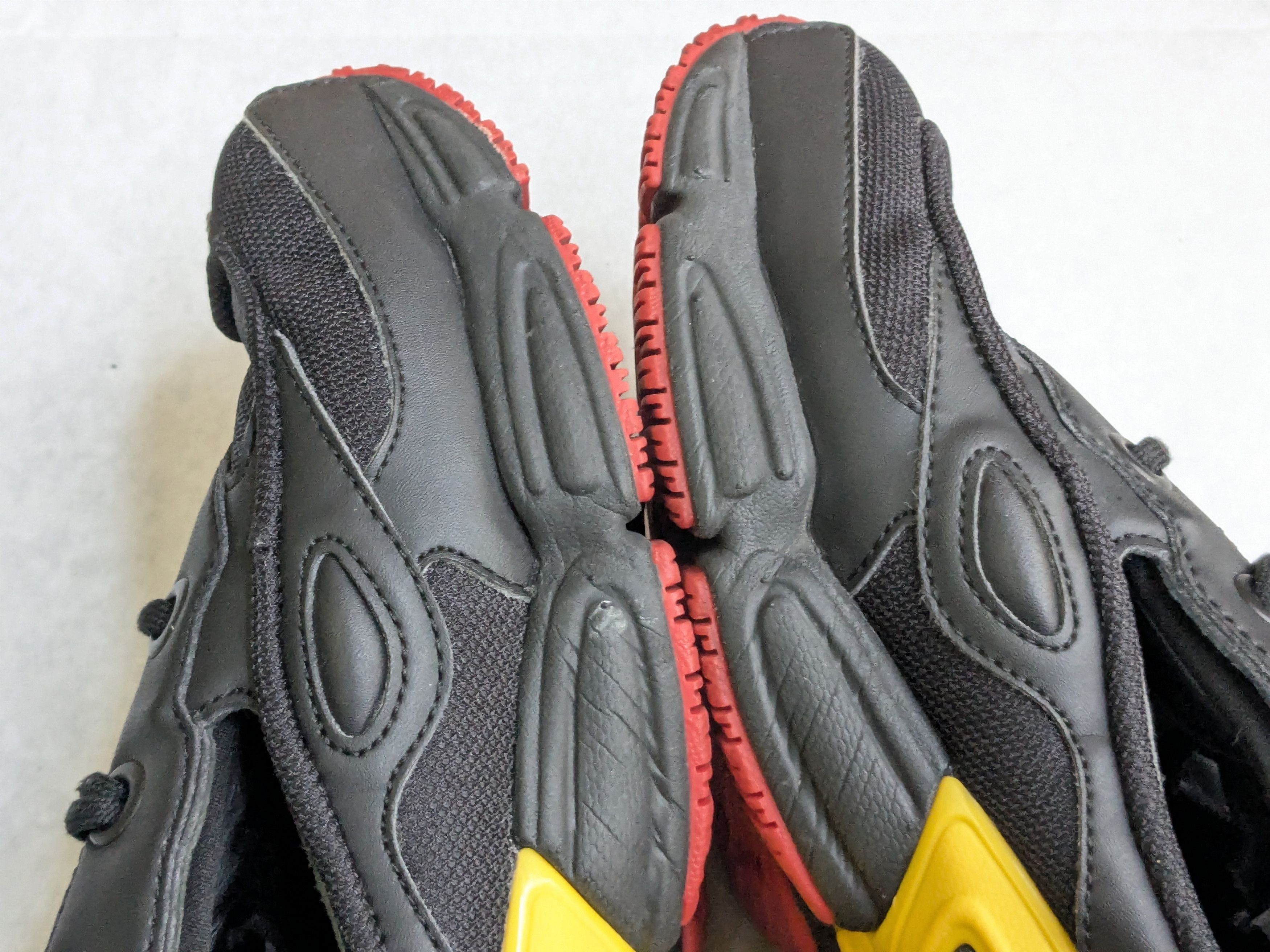 Raf Simons Adidas x Raf Simons OZWEEGO REPLICANT BELGIUM F34234 11 Size US 11 / EU 44 - 10 Thumbnail