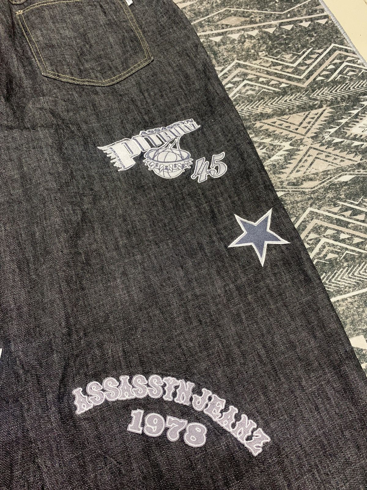 Other 🔥BAGGY🔥OG ASSASSYN JEANZ BAGGY EMBROIDERED PANT RARE DESIGN Size US 36 / EU 52 - 19 Thumbnail