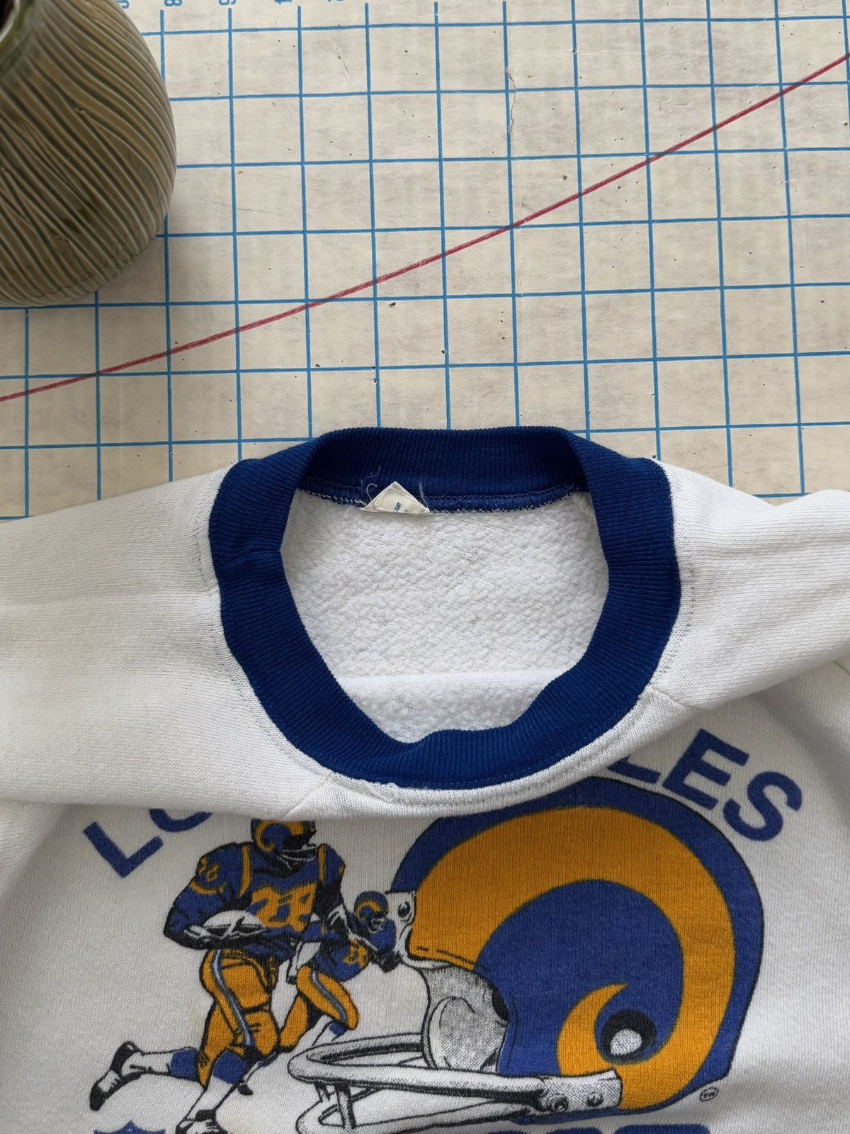 NFL × Vintage Vintage LA Rams Raglan Sleeve Crewneck Boys Kids Size Large Size US XXS / EU 40 - 10 Thumbnail