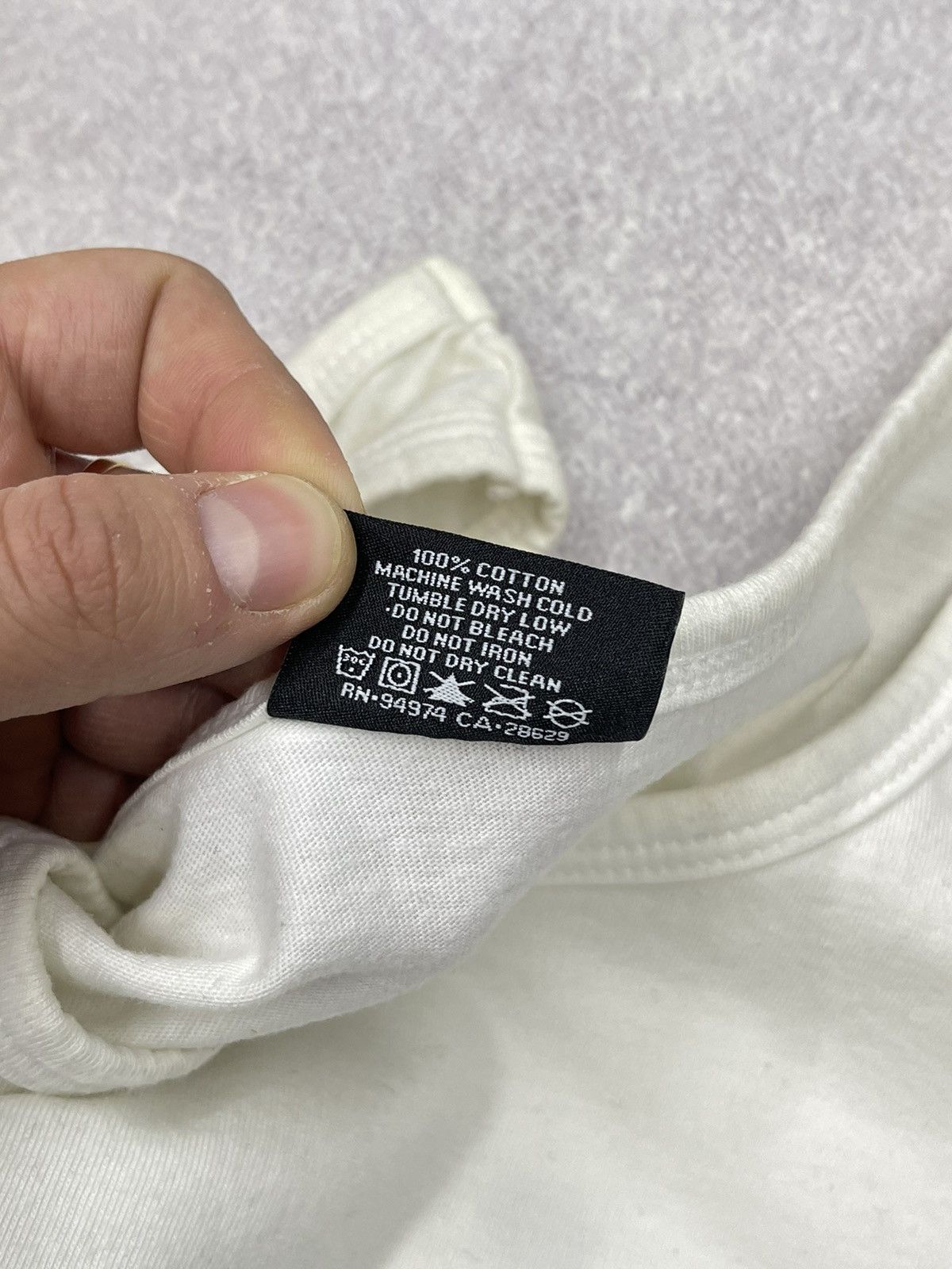 Stussy Vintage Stussy Tank Tops White Big Logo Y2K T Shirt Size L Size US L / EU 52-54 / 3 - 10 Thumbnail