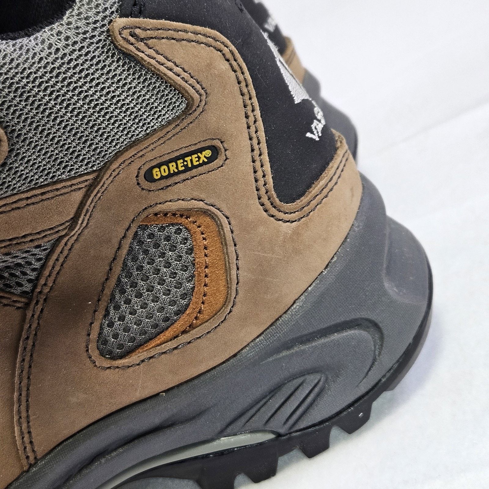 Vasque Vasque Breeze Hiking Boot Waterproof Gore-Tex Leather Brown Size US 13 / EU 46 - 8 Thumbnail