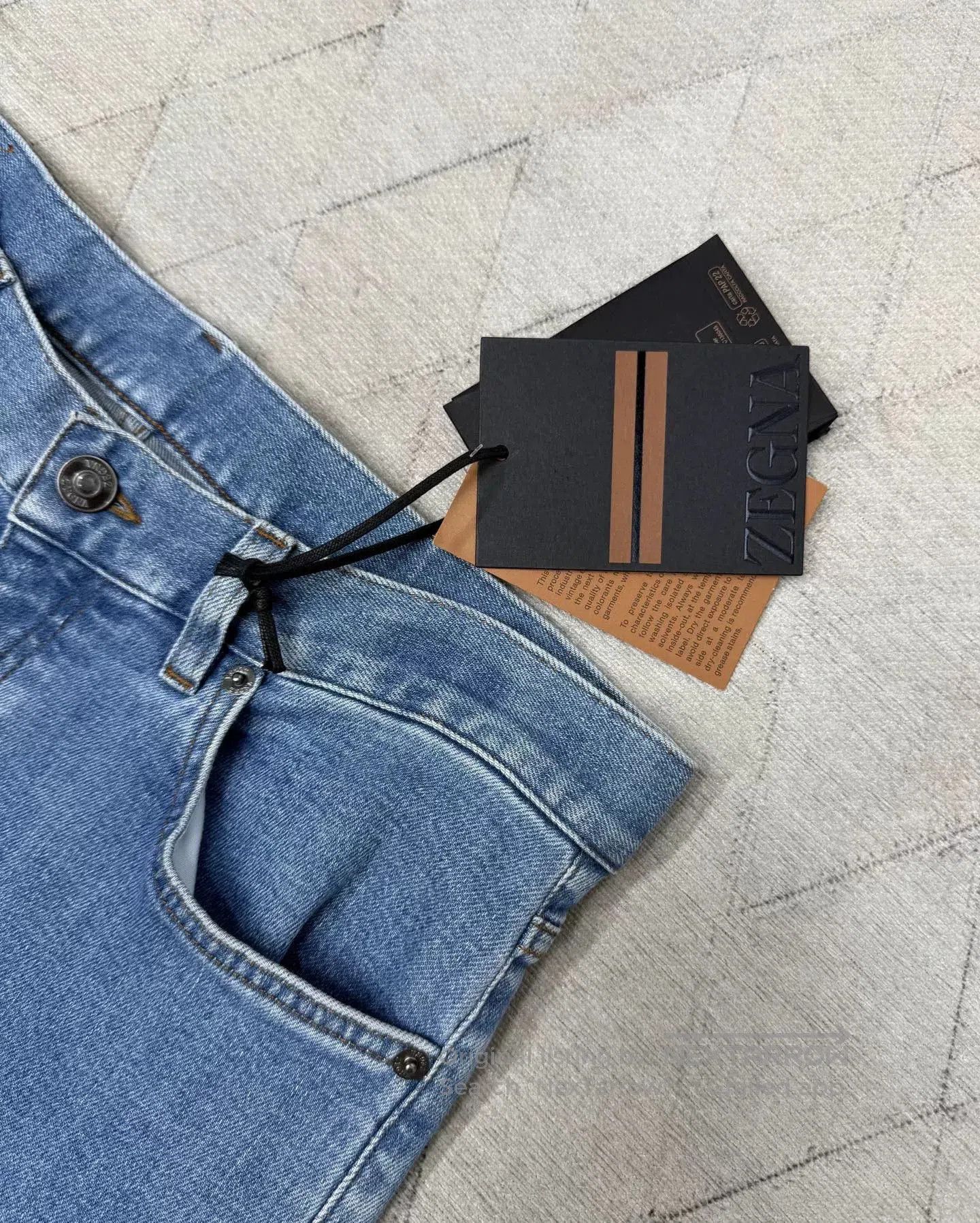 Ermenegildo Zegna Ermenegildo Zegna Light Blue Stretch Jeans. Size US 36 / EU 52 - 3 Thumbnail