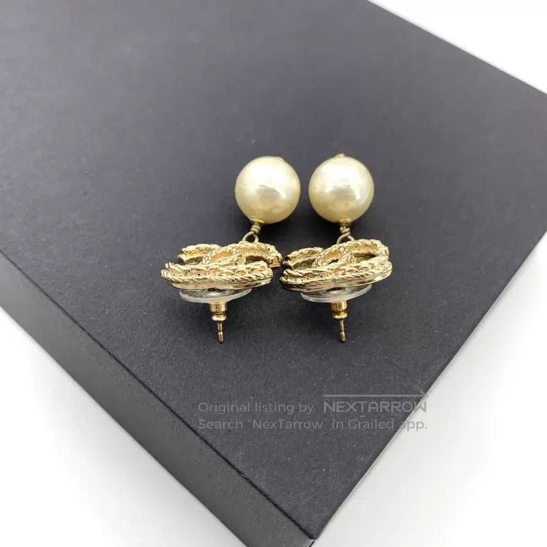 Chanel Chanel Gold double C pearl pendant earrings Size ONE SIZE - 4 Thumbnail