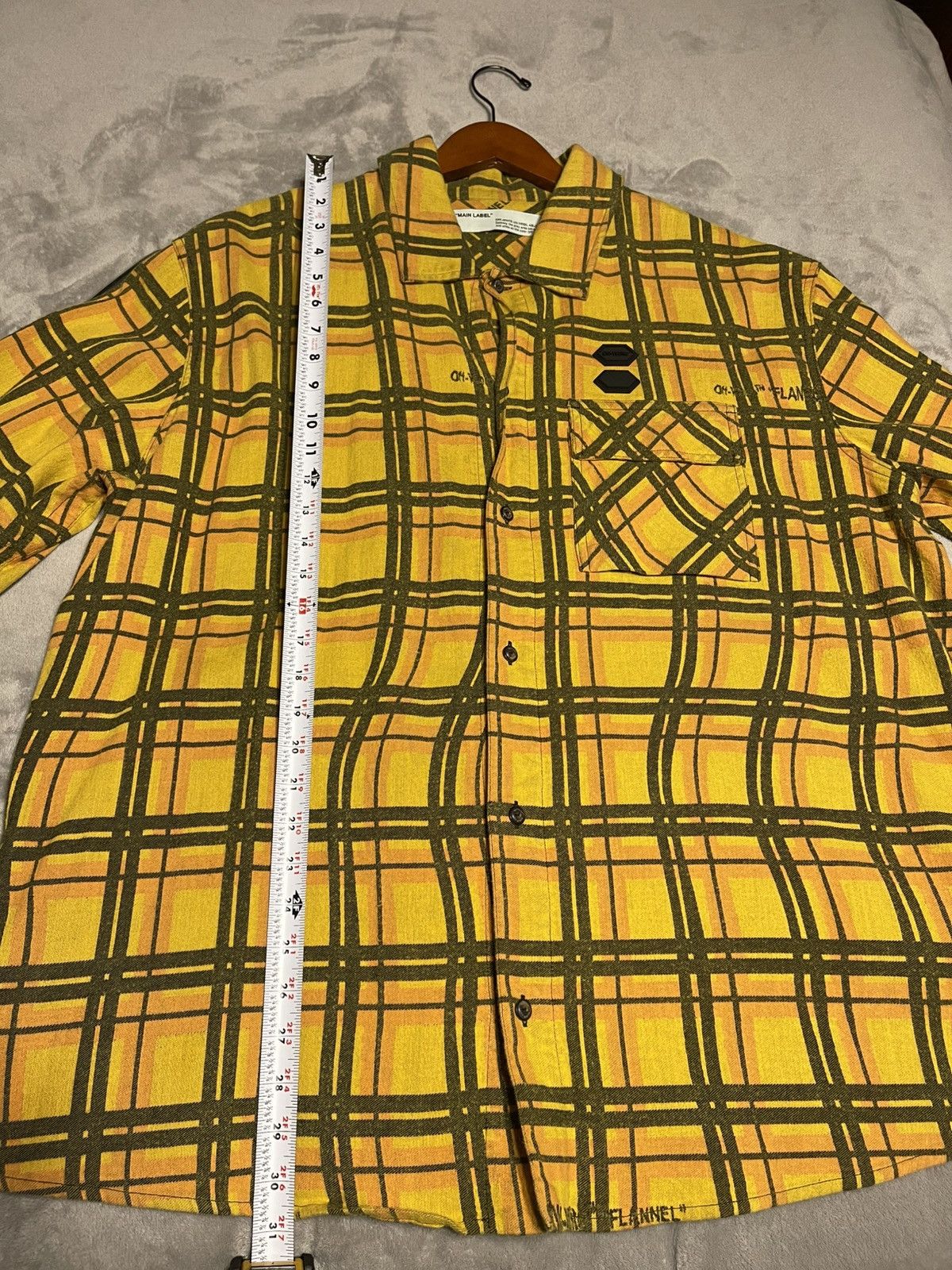 Off-White × Virgil Abloh OFF-WHITE C/O VIRGIL ABLOH YELLOW OVERSIZED FLANNEL SIZE L Size US L / EU 52-54 / 3 - 11 Thumbnail