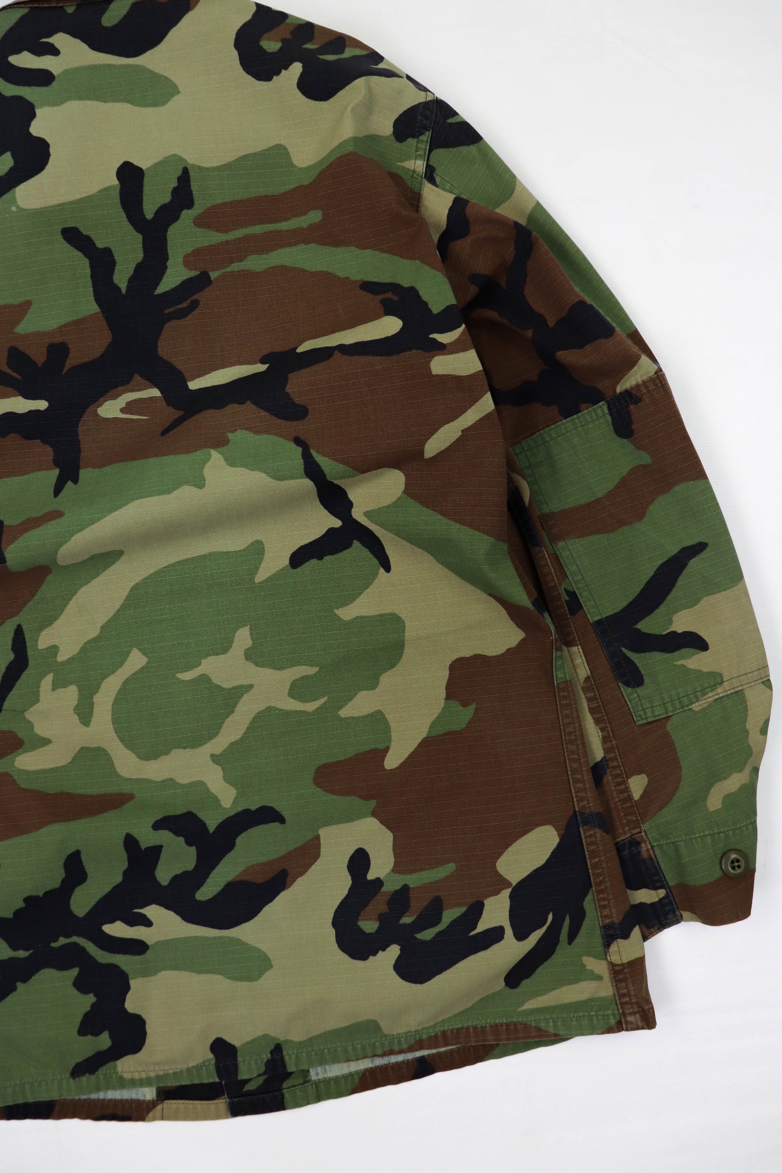 Vintage Vintage 1999 Hot Weather Combat Camo Rip-Stop Light Jacket Size US M / EU 48-50 / 2 - 12 Thumbnail