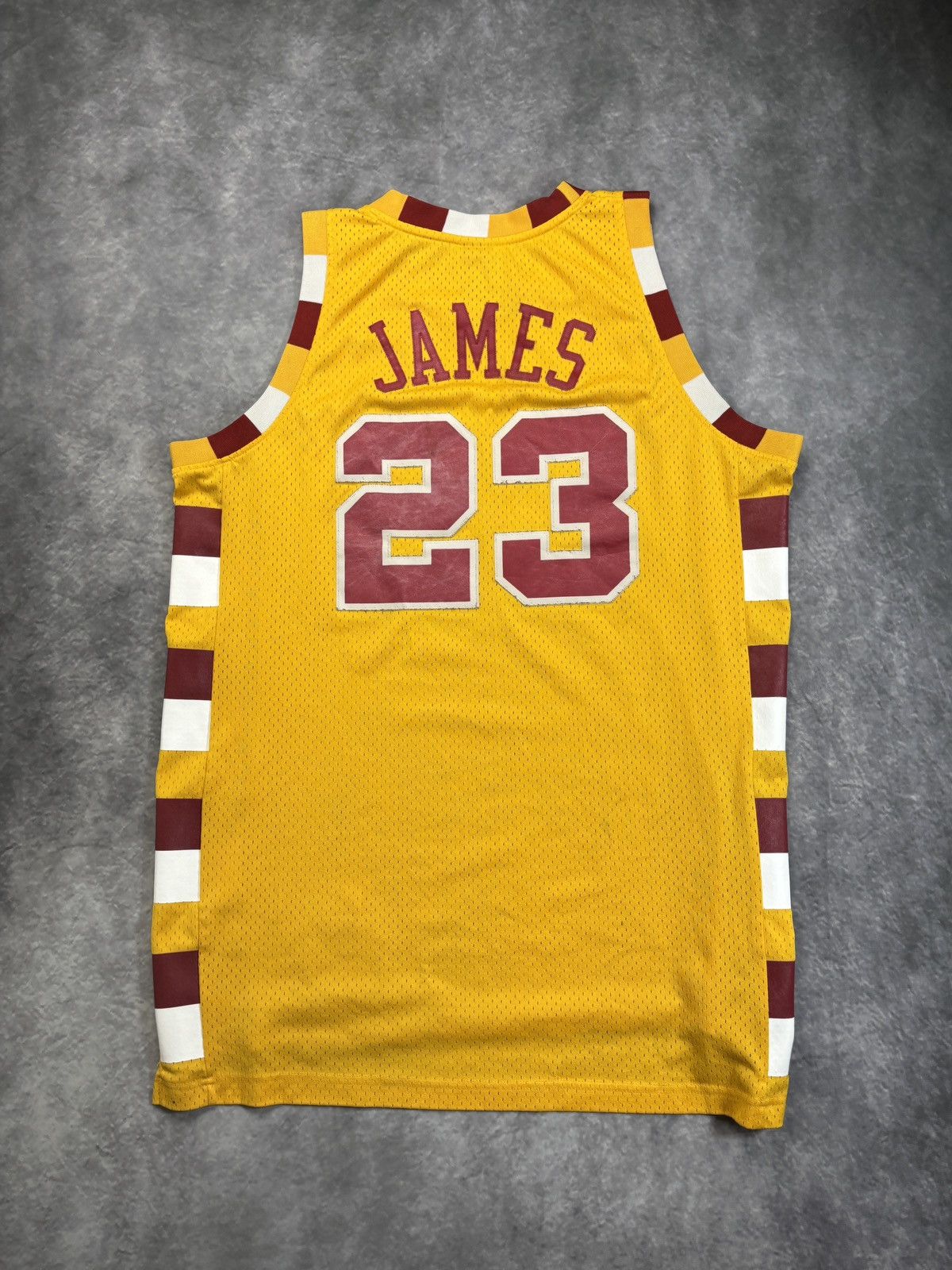 Reebok Vintage Lebron James Cleveland Cavaliers Jersey NBA 2004 70s Size US XL / EU 56 / 4 - 2 Thumbnail