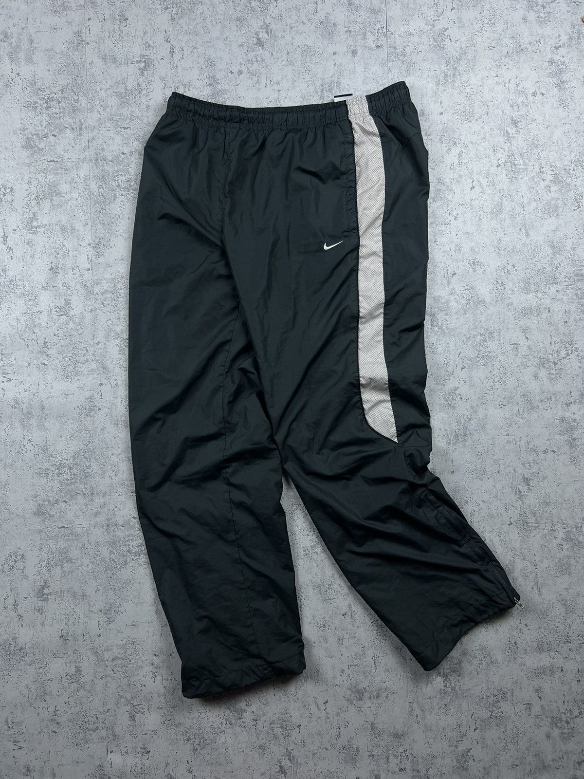 90'S Nike Nylon Shaka Shaka Pants, Men's Size L, Vintage Nylon black type Vintage Second Hand