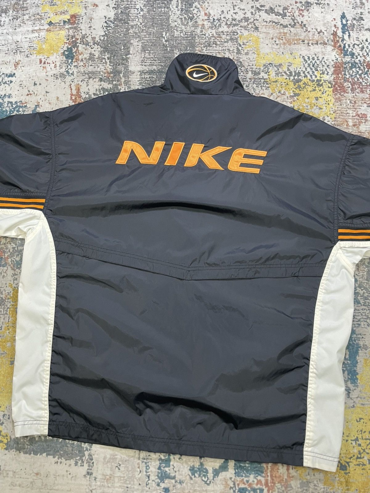 Nike Vtg 90s Nike Swoosh Back Hit Spellout Windbreaker Jacket Size US L / EU 52-54 / 3 - 4 Thumbnail