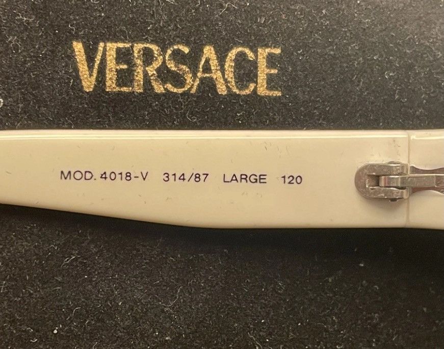 Versace Versace Vintage Sunglasses White Magnetic Mask Rare Size ONE SIZE - 2 Thumbnail
